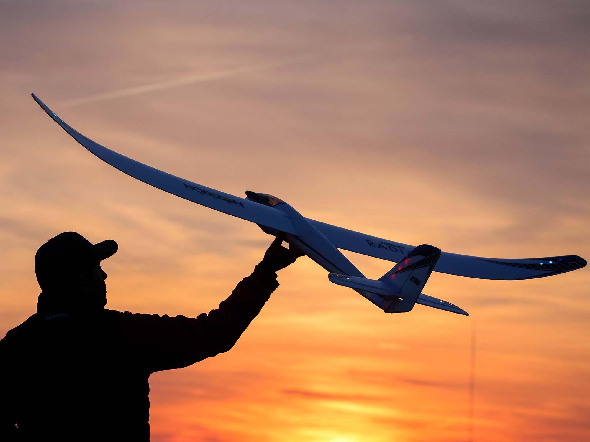 Night Radian 2.0m BNF Basic-9