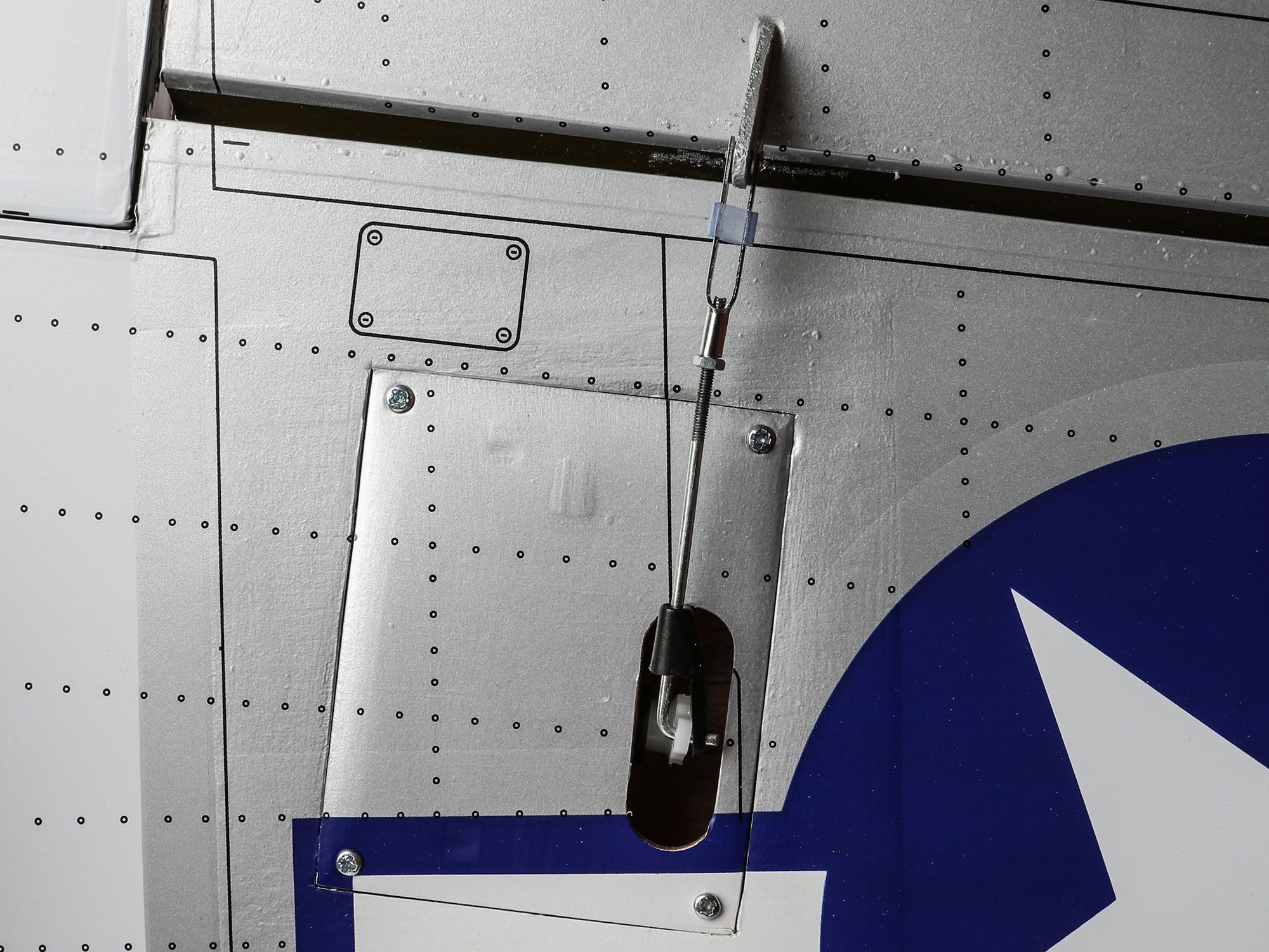 P-51D Mustang 20cc ARF, 69.5"-9