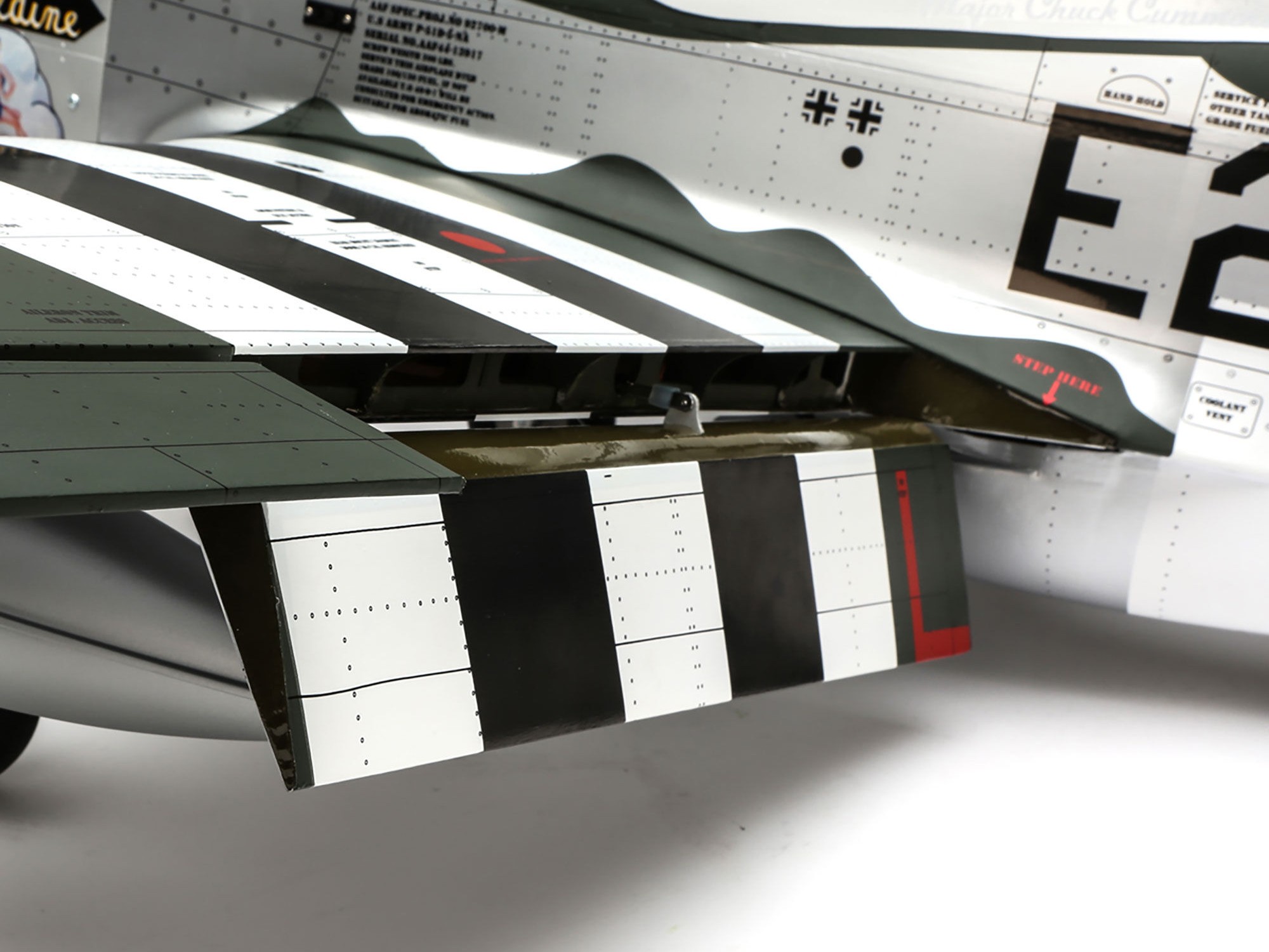 P-51D Mustang 20cc ARF, 69.5"-15