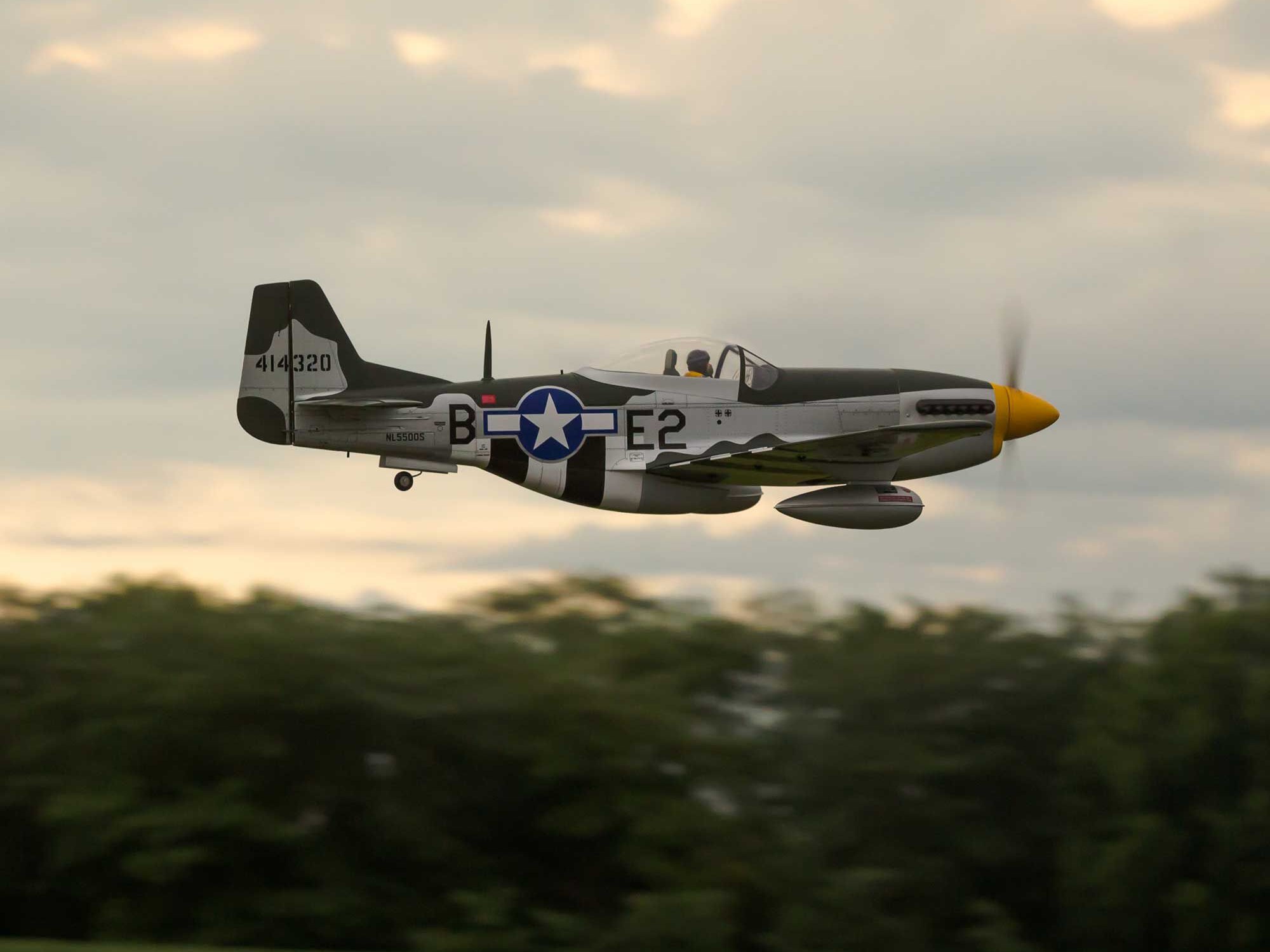 P-51D Mustang 20cc ARF, 69.5"-25