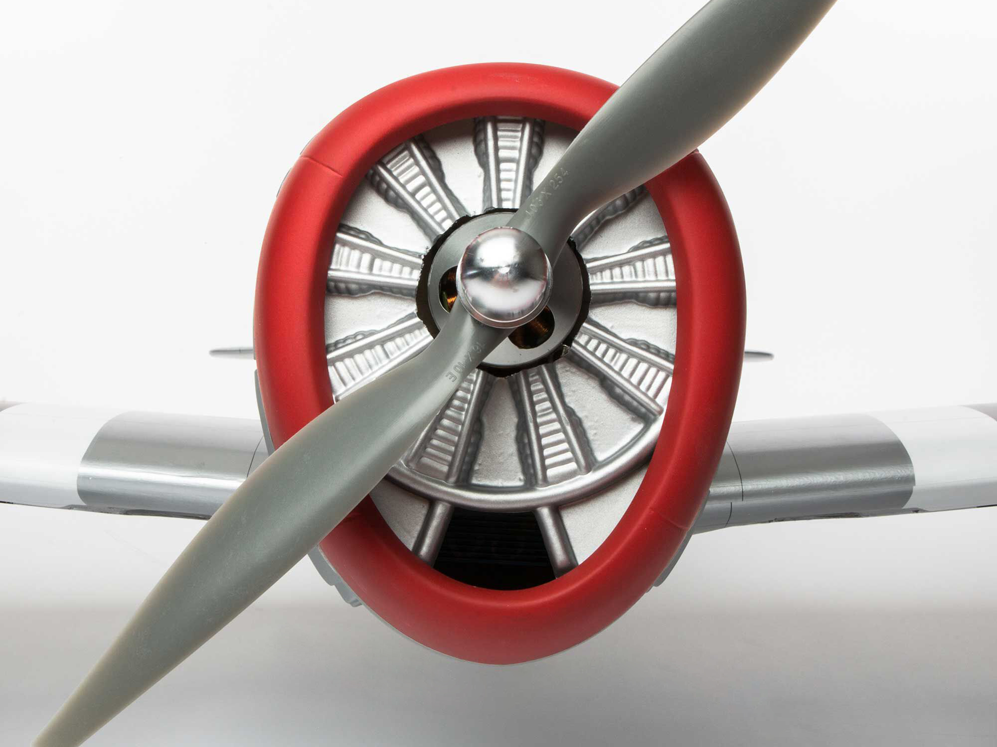 P-47D Thunderbolt 20cc ARF, 67"-8