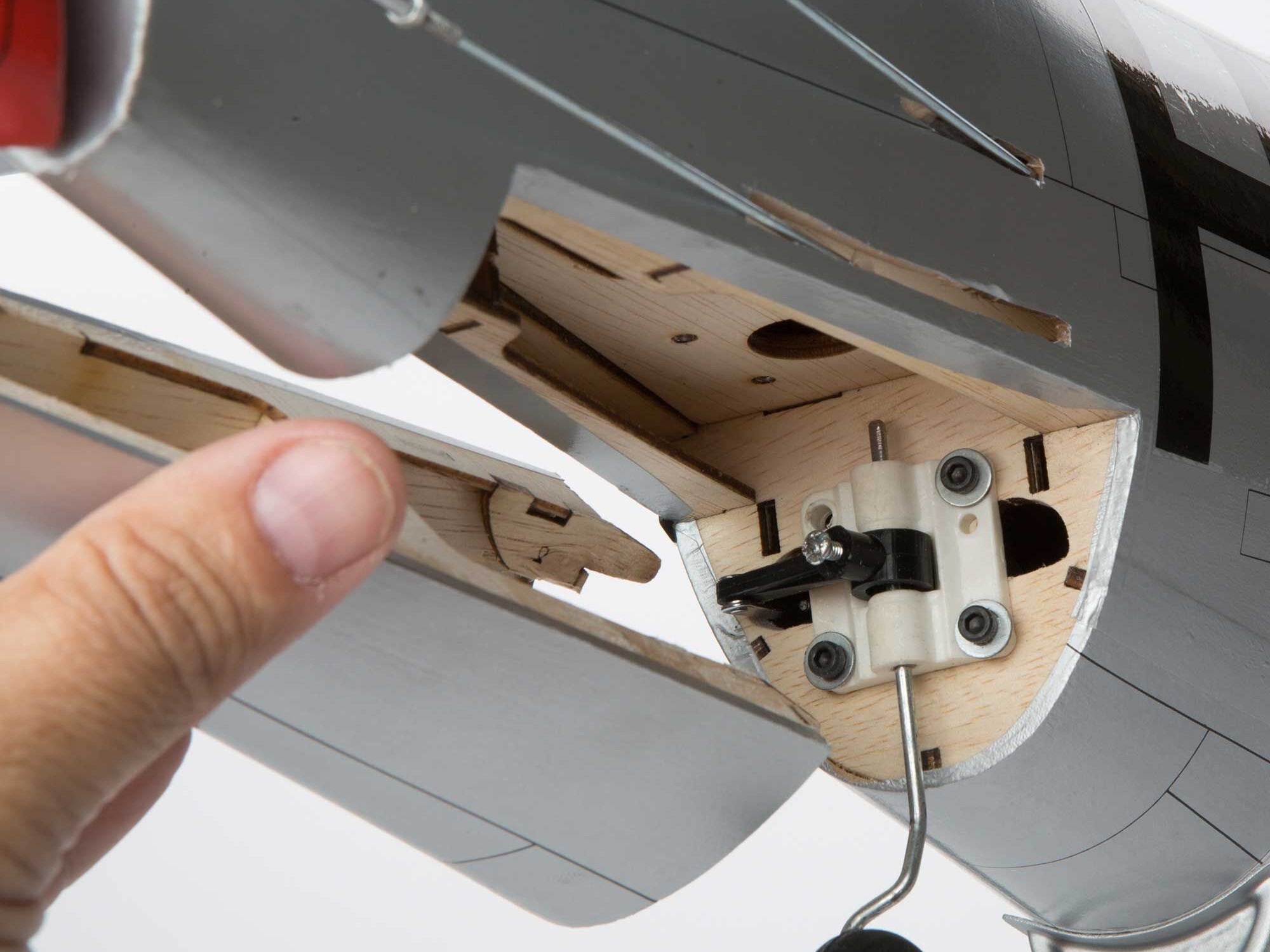 P-47D Thunderbolt 20cc ARF, 67"-14