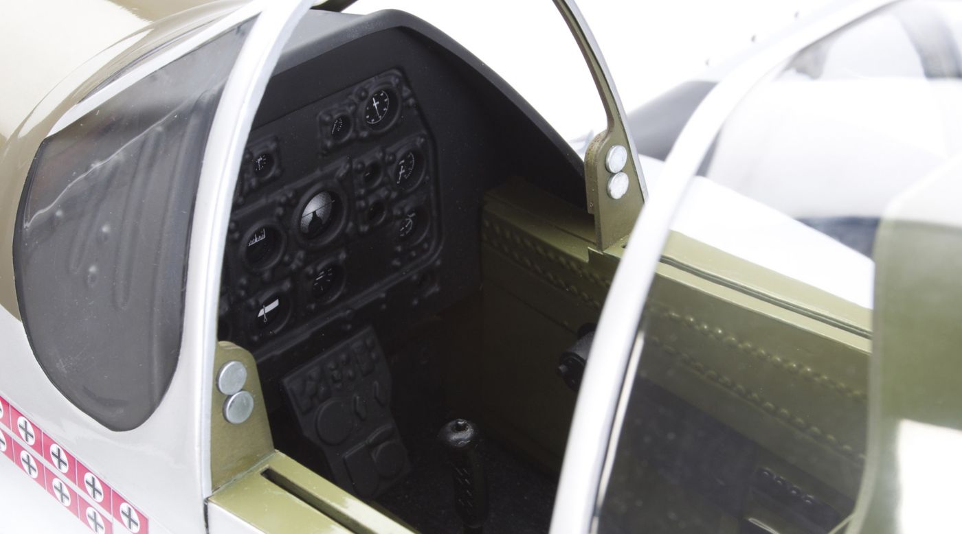 P-51D Mustang 60cc ARF-17