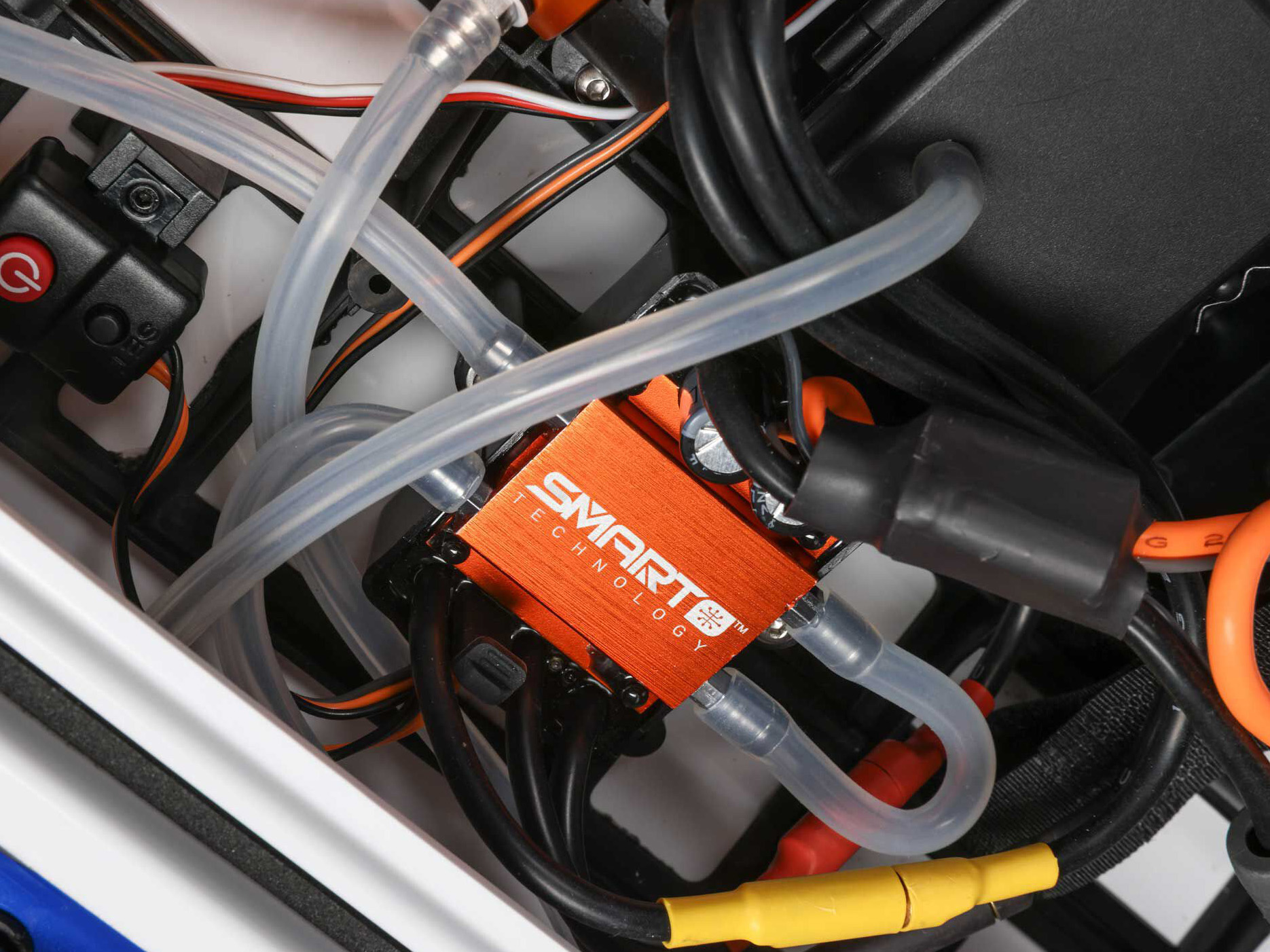 Sonicwake 36" Self-Righting Brushless Deep-V RTR, White-22