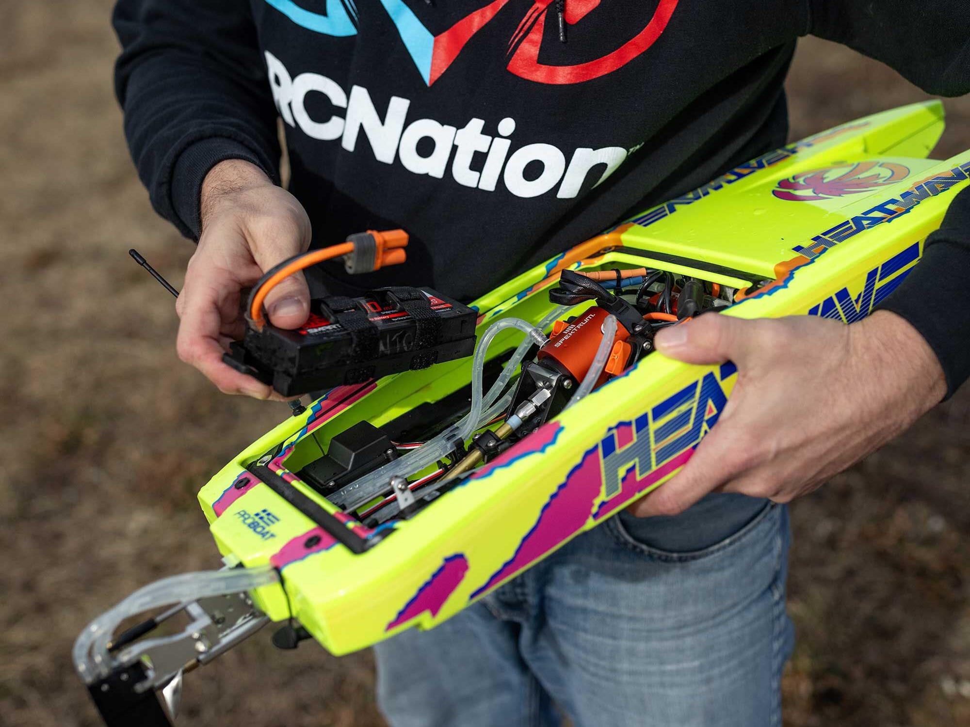 Blackjack 24" V2 Catamaran Brushless: RTR, Heat Wave Visual-21