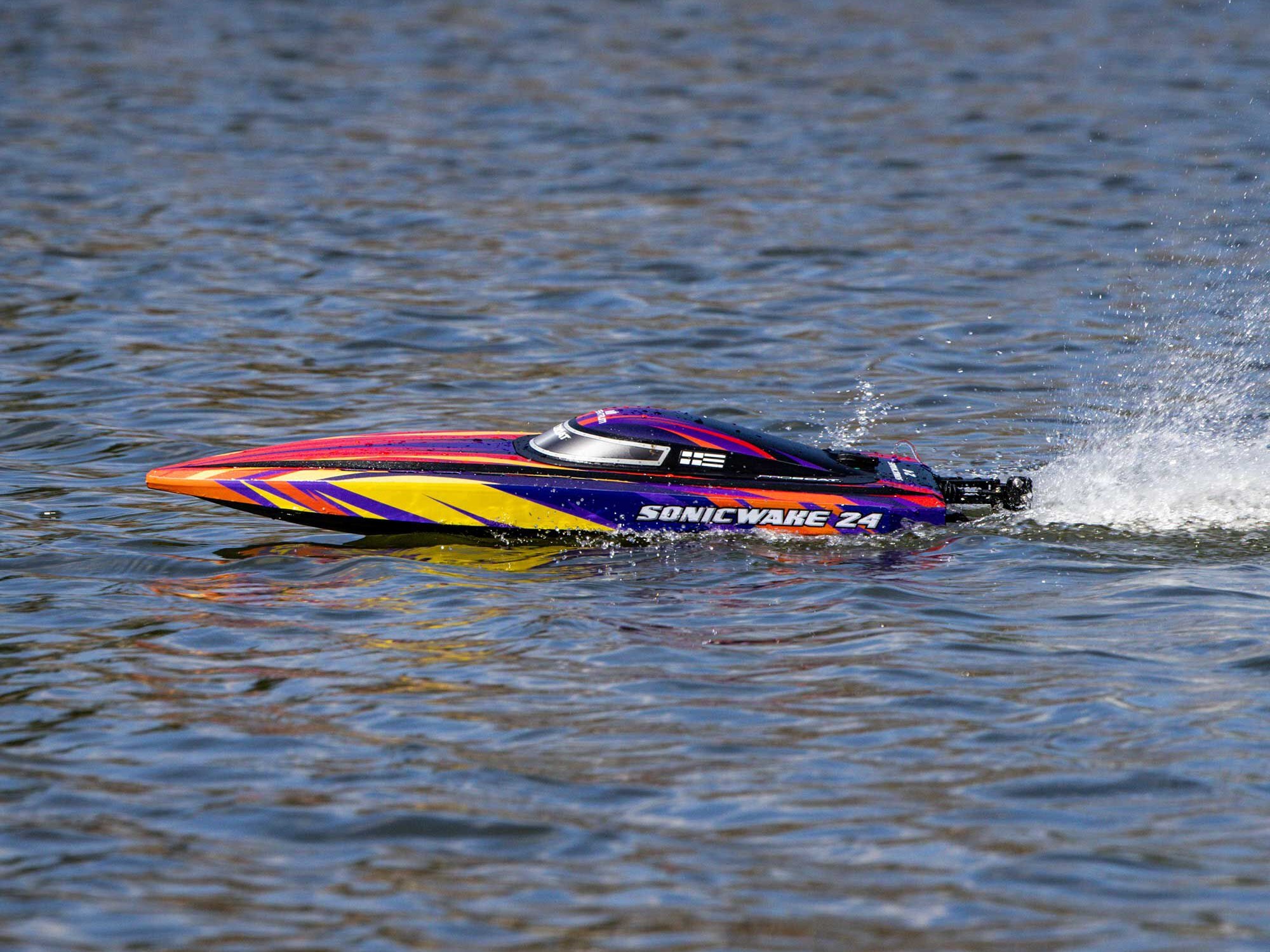 Sonicwake 24" Self-Righting Brushless Deep-V RTR, Red-20