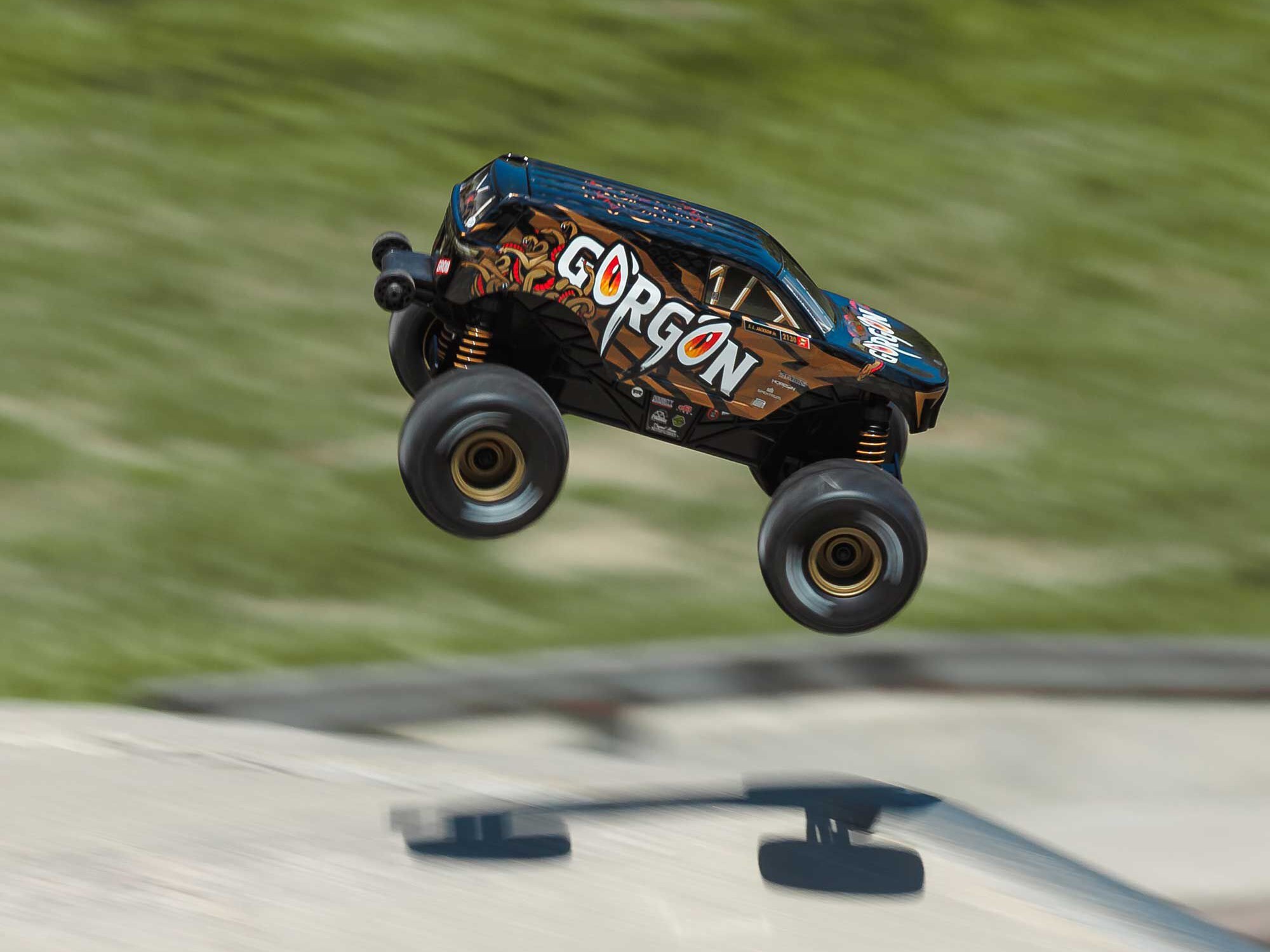 1/16 GORGON GROM 4X4 RTR Monster Truck Bronze-17