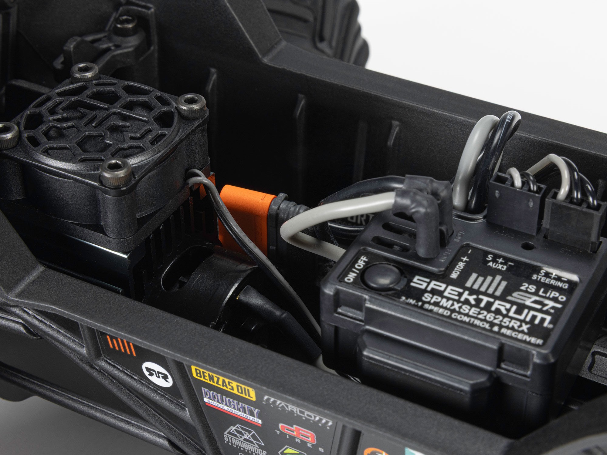 1/16 QUAKE GROM 4X4 RTR Monster Truck Green-12