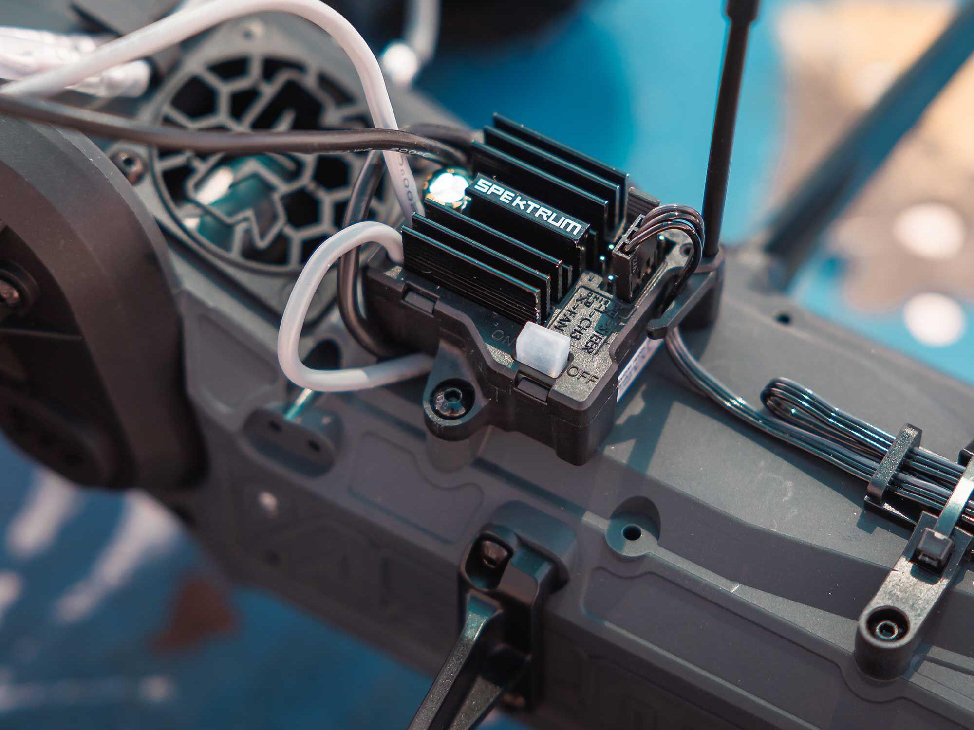 Arrma FURY 2WD (With Battery/Charger) Blue-14