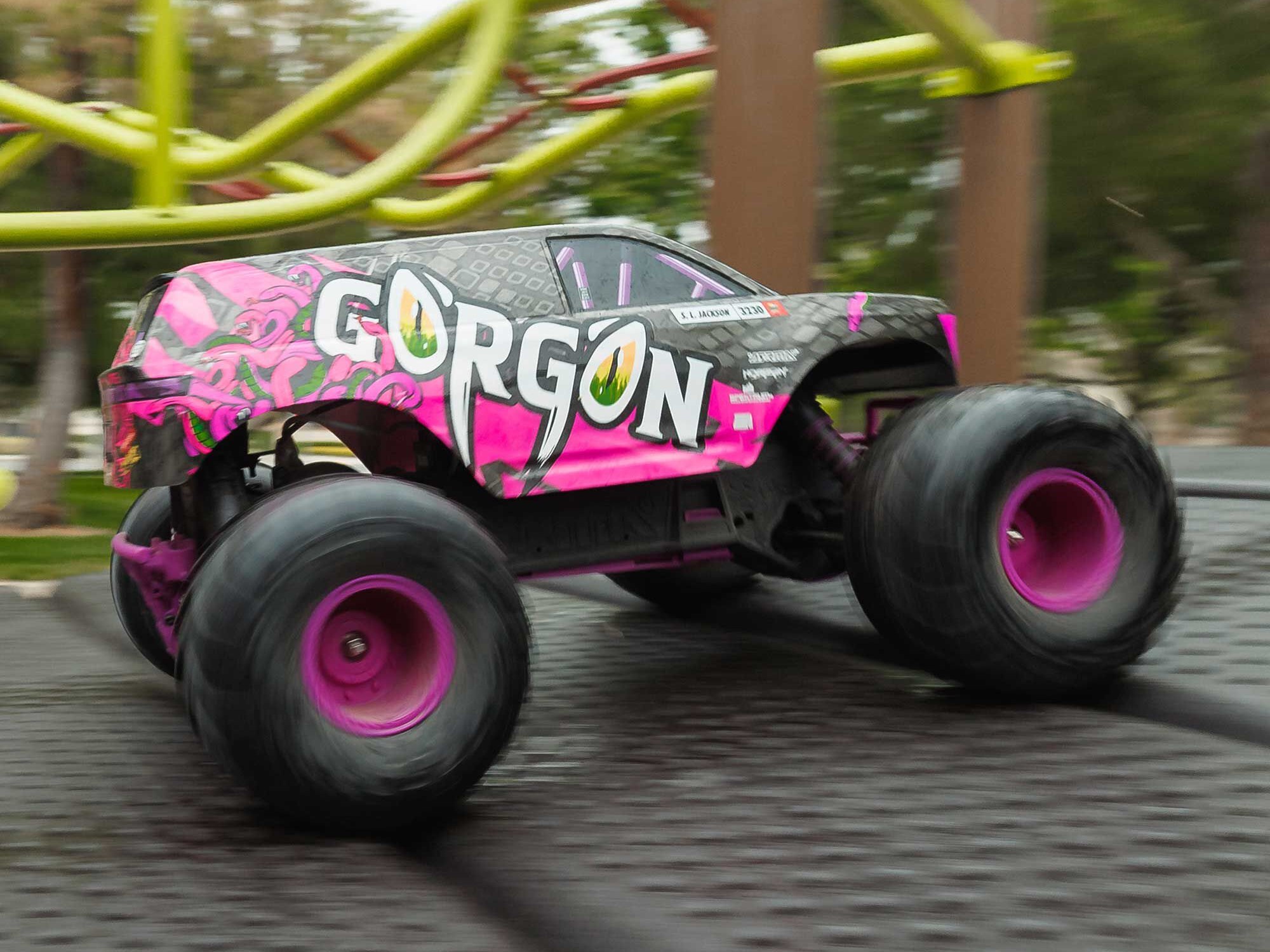 Arrma 1/10 GORGON MEGA 550 2WD MT with Battery Charger Purple-27