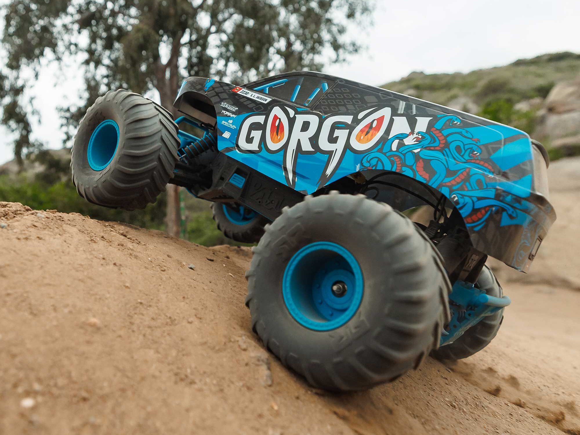 1/10 GORGON MEGA 550 2WD MT with Battery & Charger Blue-26
