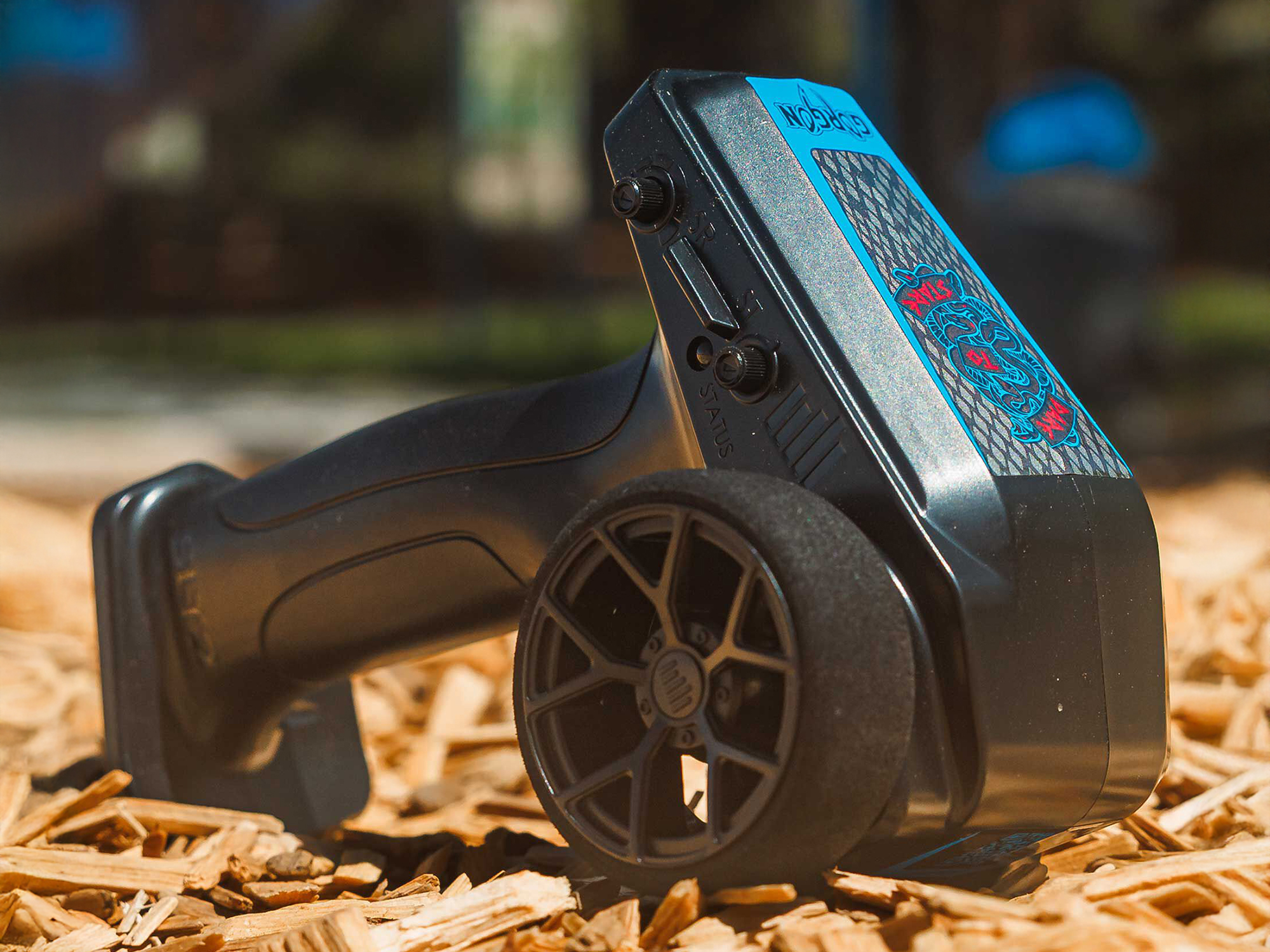 1/10 GORGON MEGA 550 2WD MT with Battery & Charger Blue-31