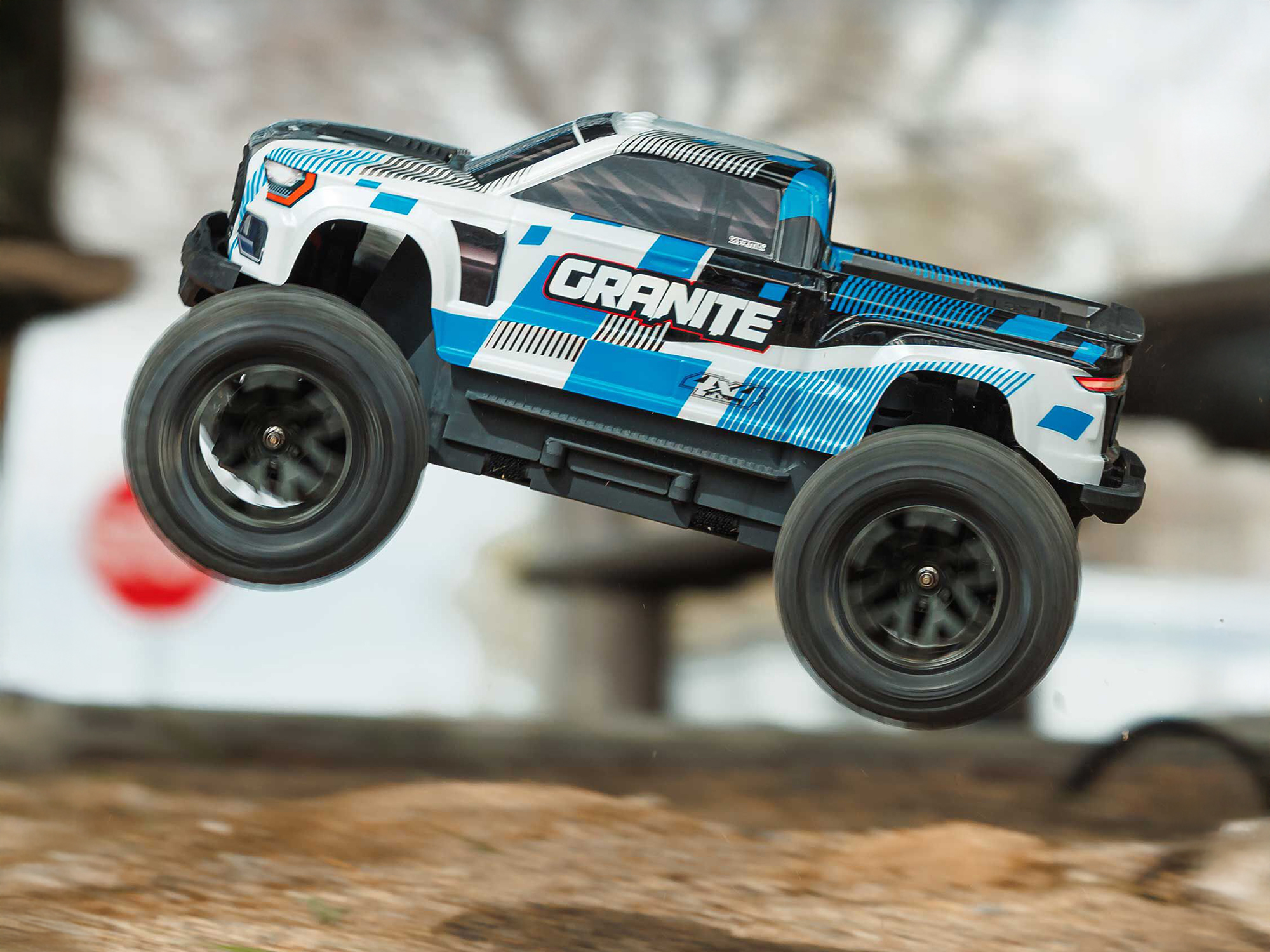 1/10 GRANITE MEGA 665 4X4 RTR Monster Truck Blue-20
