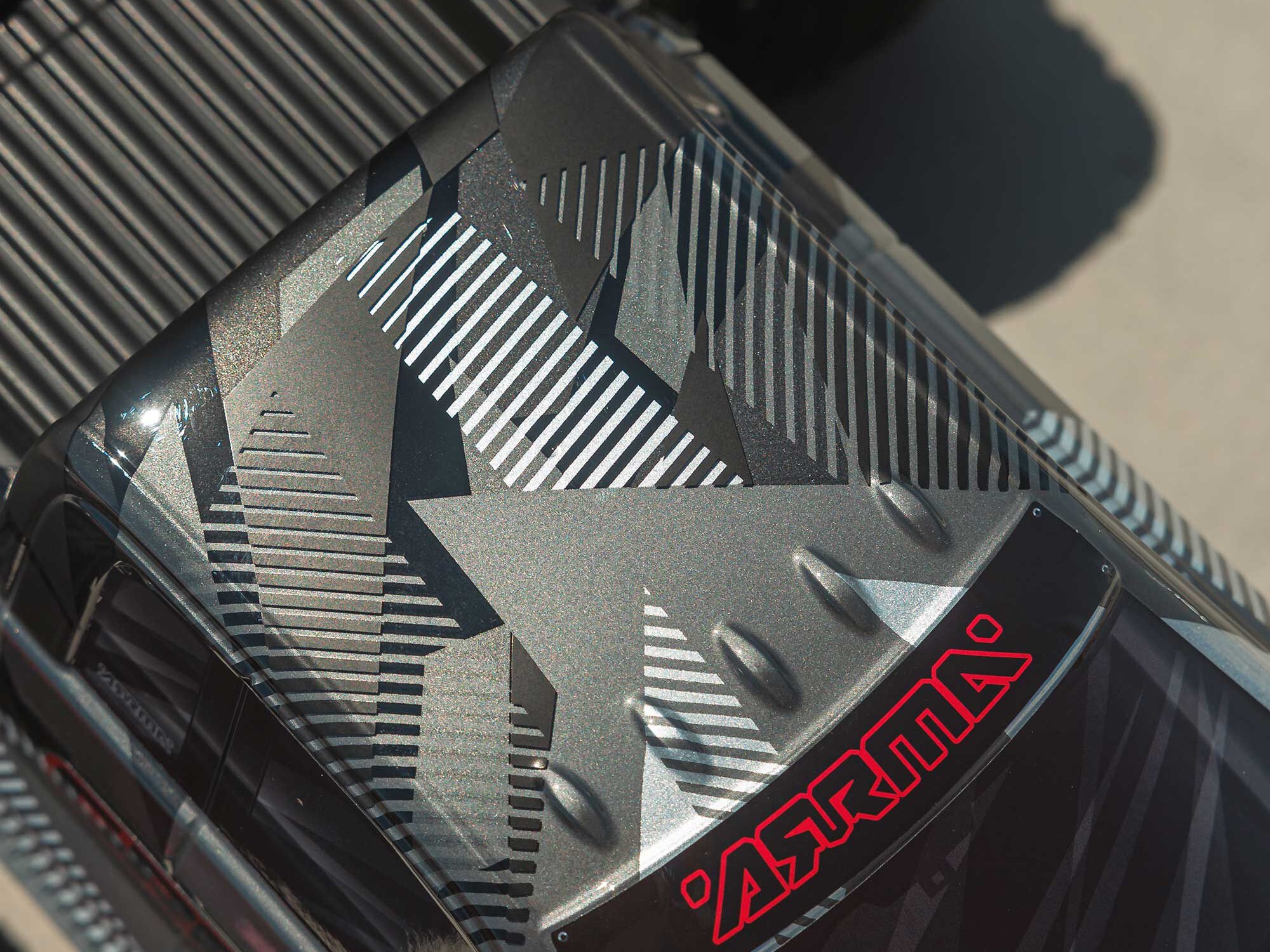 1/10 GRANITE 223S DSC 4X4 RTR Monster Truck Gunmetal-16