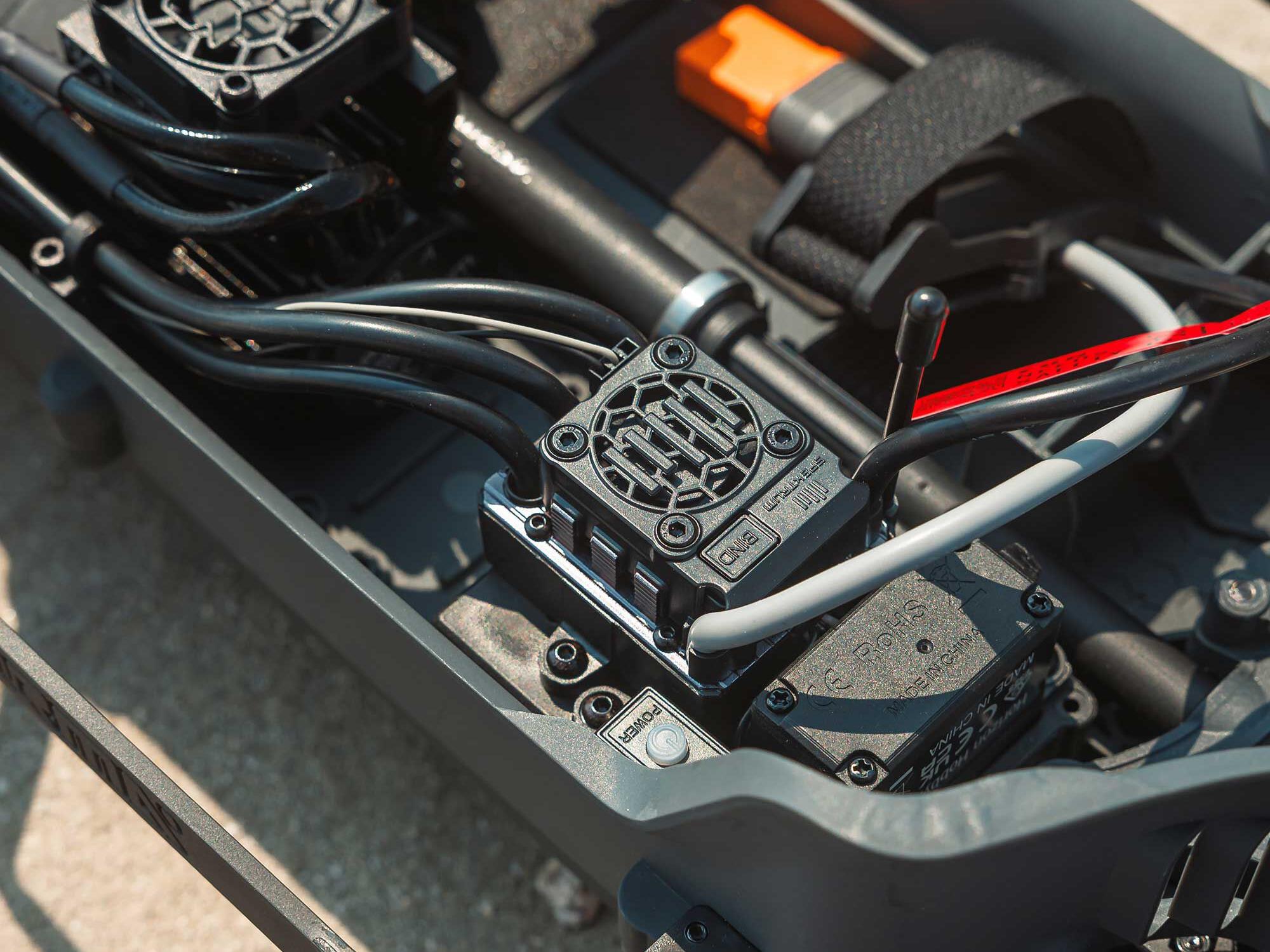 Arrma Senton 223S BLX Brushless 4X4 Short Course Truck RTR with DSC 1/10 - Yellow-27