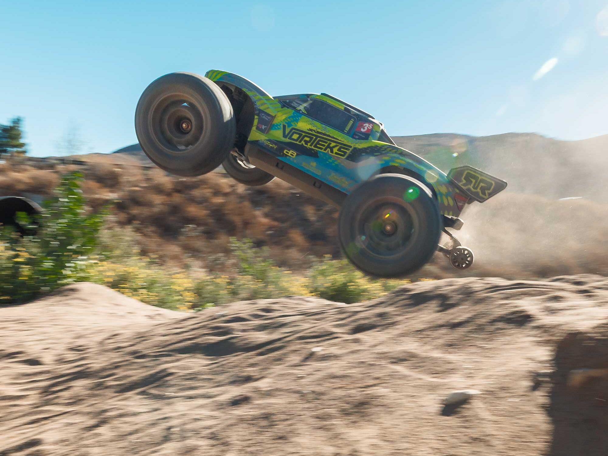 1/10 VORTEKS 223S BLX 4X4 Stadium Truck RTR with DSC Teal-21