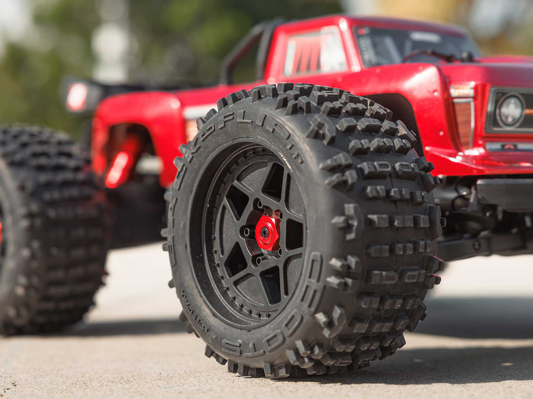 Arrma 1/10 Outcast 4S 4X4 BLX Stunt MT (with Centre Diff) Red-20