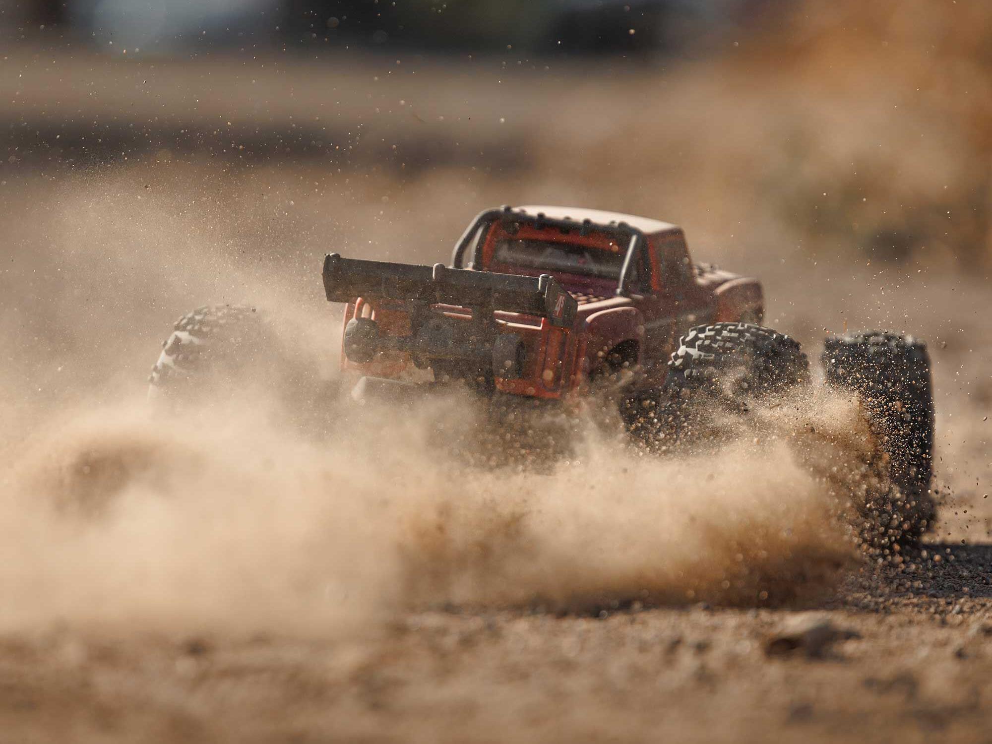 Arrma 1/10 Outcast 4S 4X4 BLX Stunt MT (with Centre Diff) Red-31