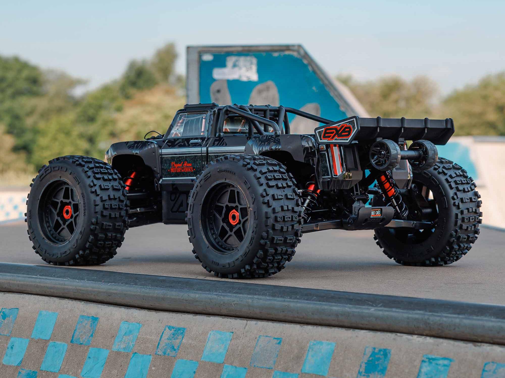 Arrma 1/5 Outcast 8S 4X4 BLX EXB Stunt Truck RTR Black-35