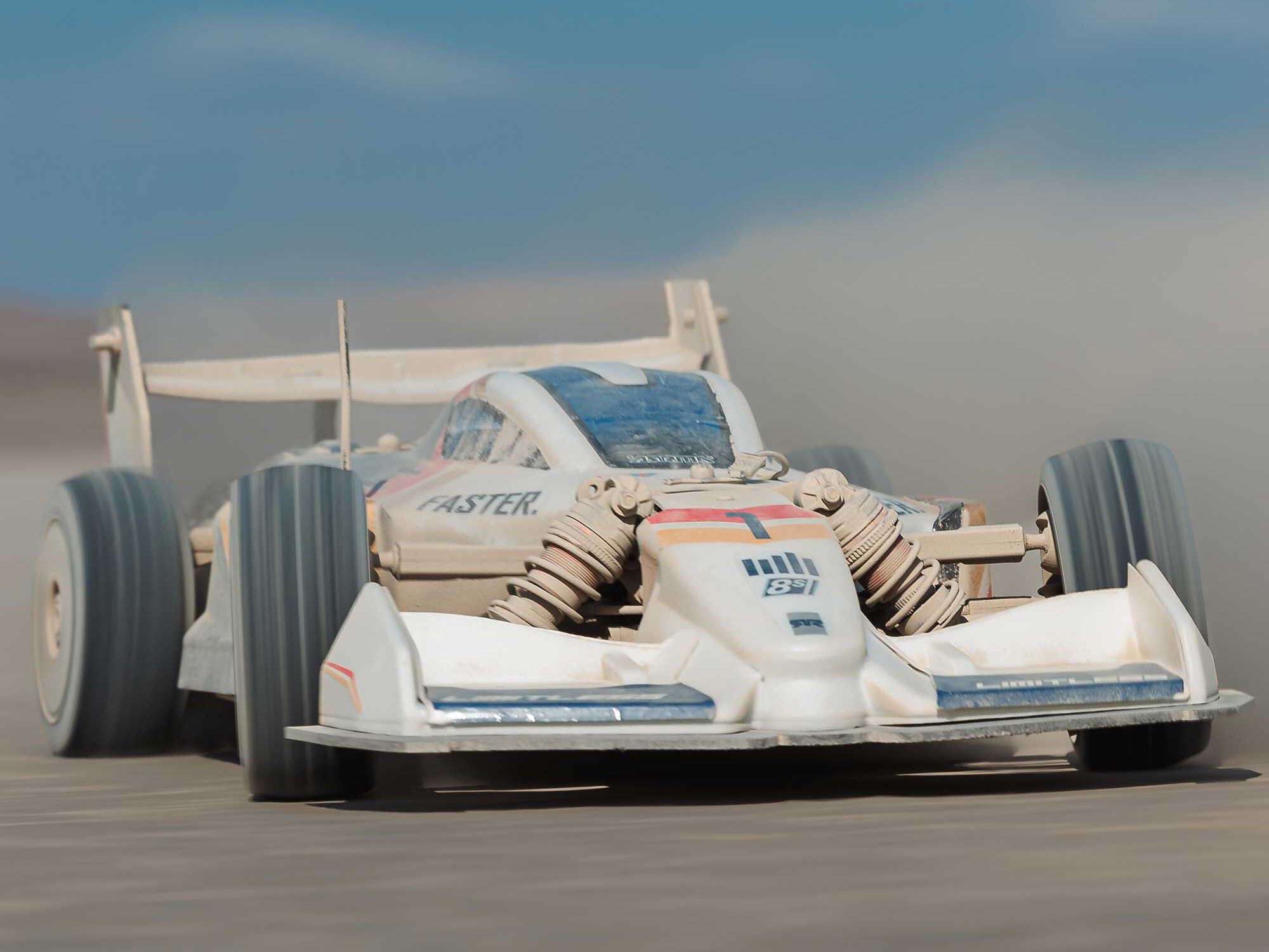 1/7 LIMITLESS 120 8S AVC 4X4 RTR Street Speed, White/Blue-23