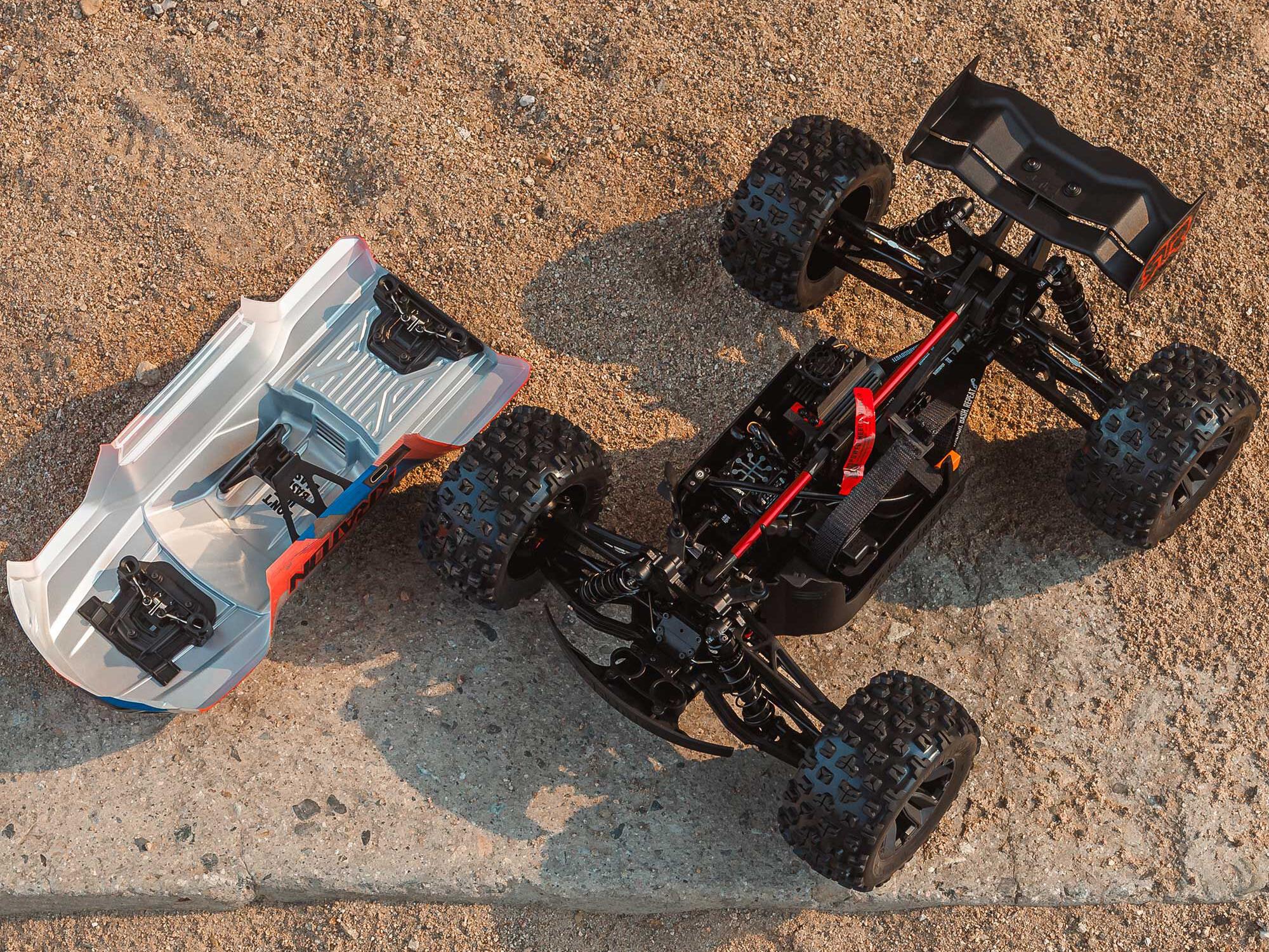 Arrma 1/8 Kraton 6S V6 4X4 BLX Speed Monster Truck RTR Pink-17