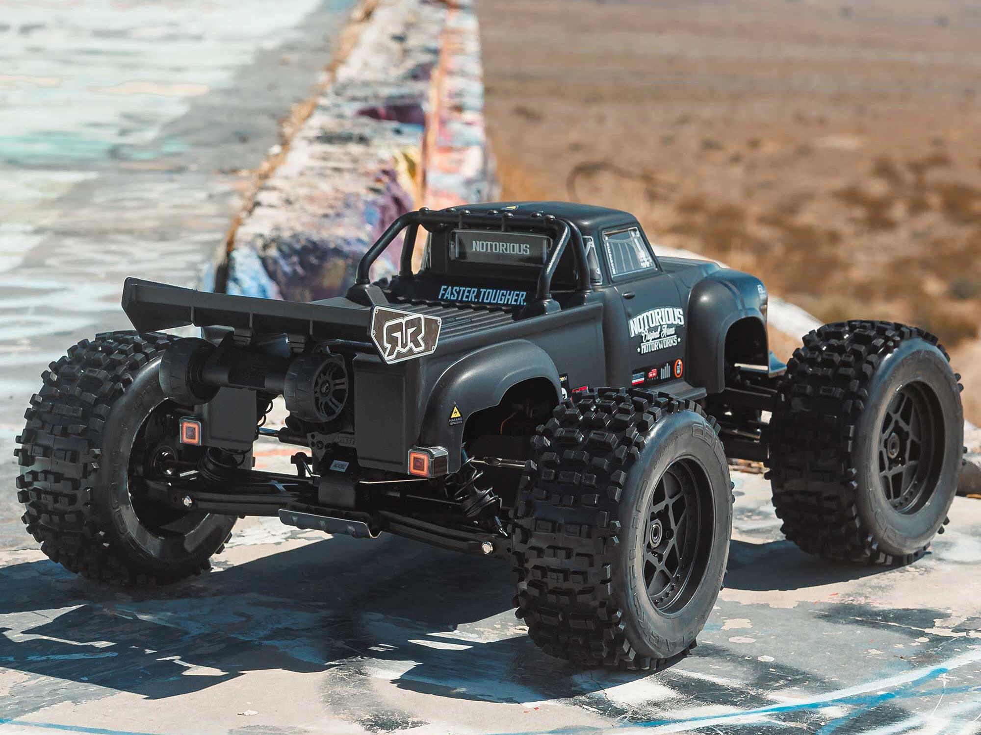 Arrma 1/8 Notorious 6S V6 4X4 BLX Stunt Truck RTR - Black-23