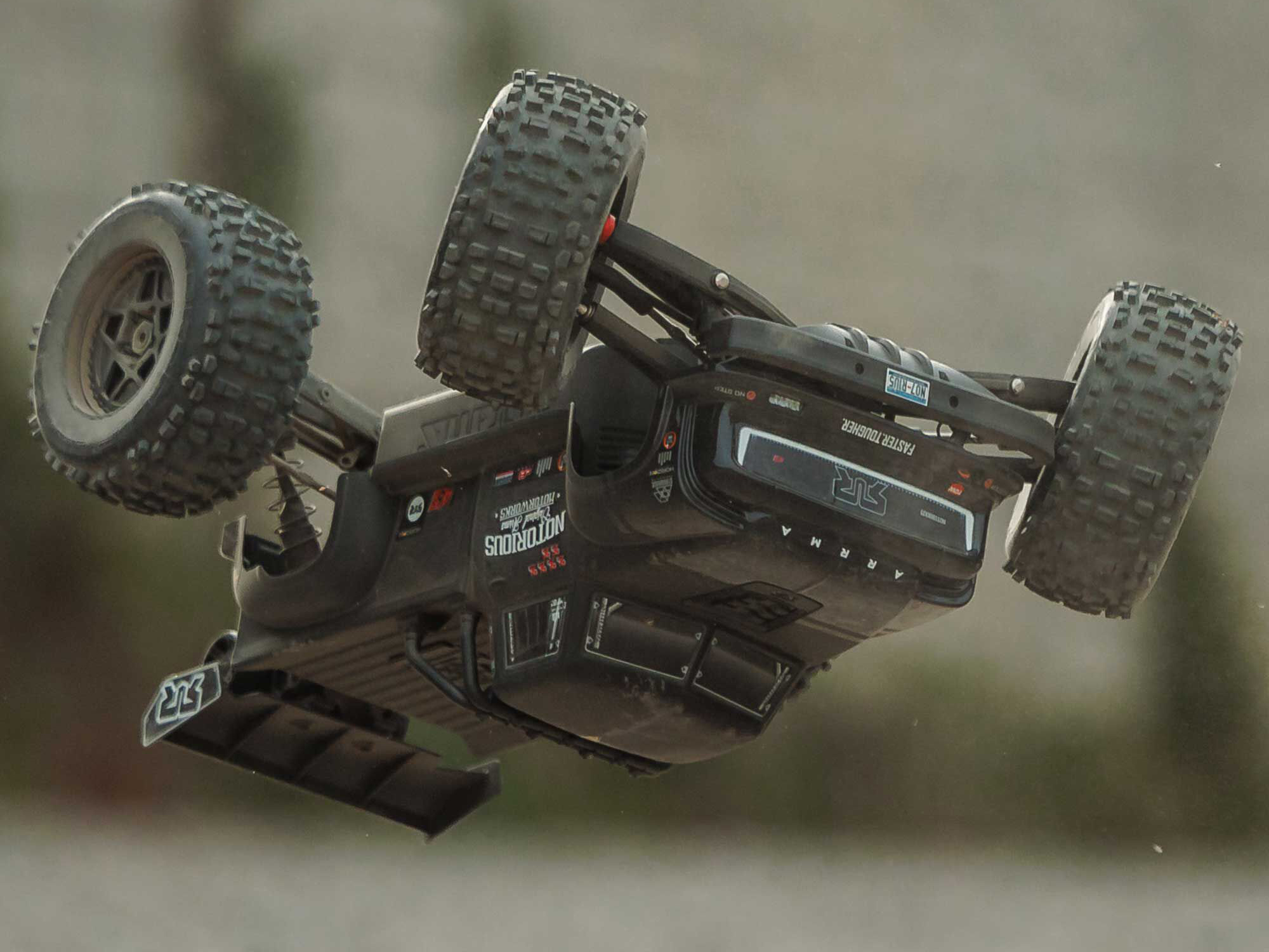 Arrma 1/8 Notorious 6S V6 4X4 BLX Stunt Truck RTR - Black-27