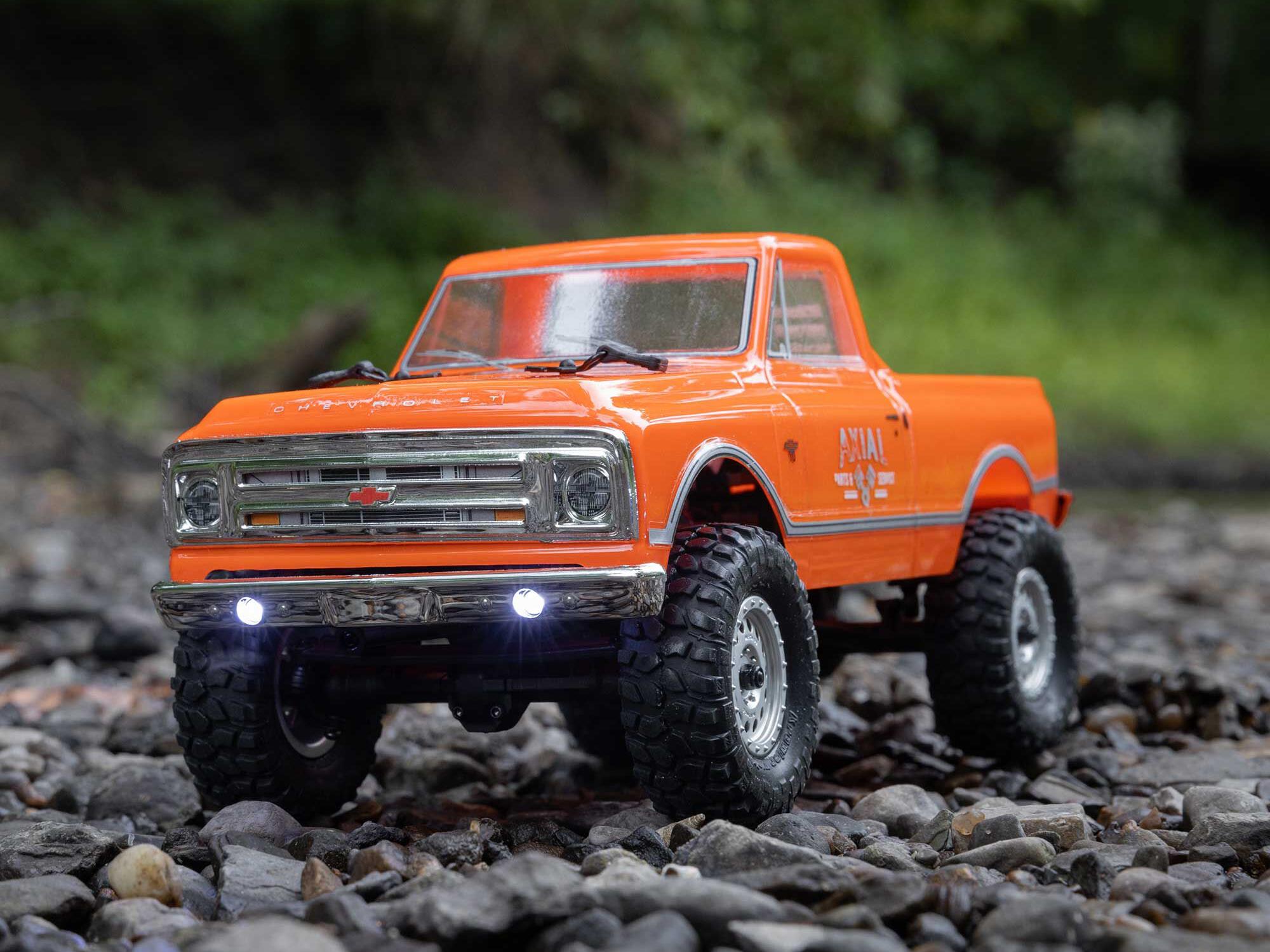 Axial 1/24 SCX24 1967 Chevrolet C10 4WD Truck RTR - Orange-17