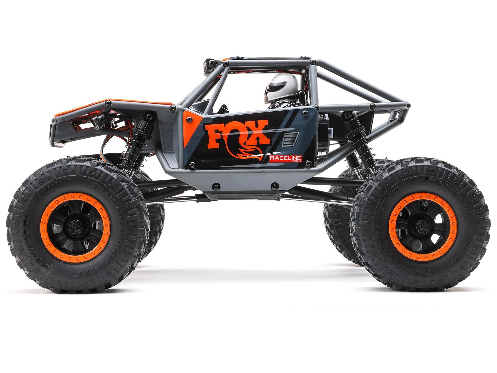 Axial 1/18 UTB18 Capra 4WD Unlimited Trail Buggy RTR - Grey-11