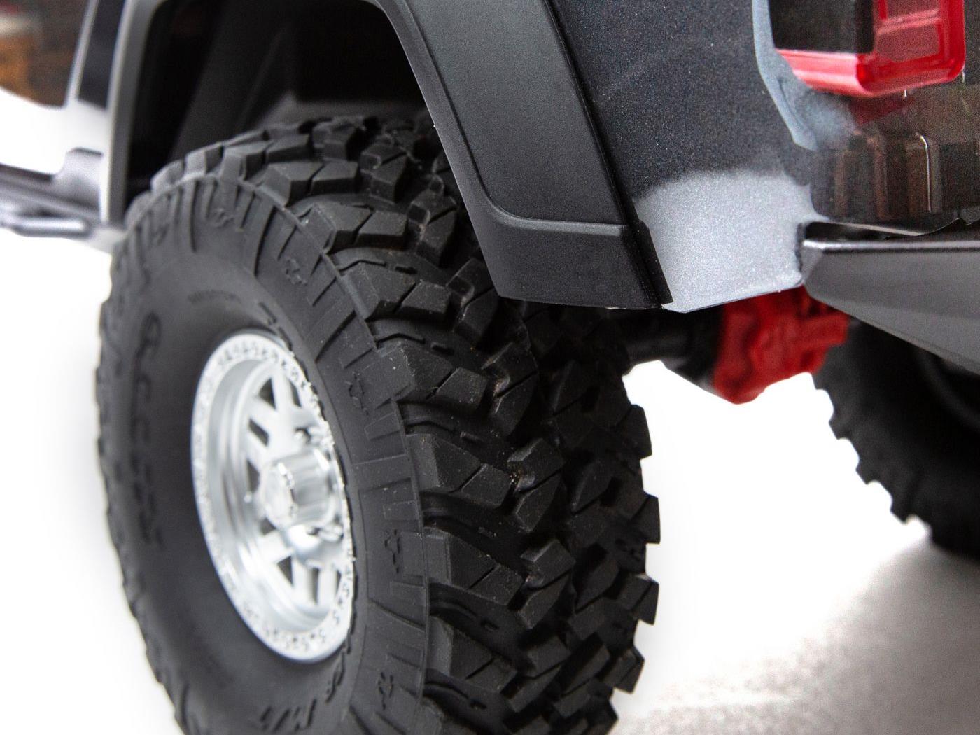 Axial 1/10 SCX10III Jeep JT Gladiator 4WD Rock Crawler RTR Grey-14