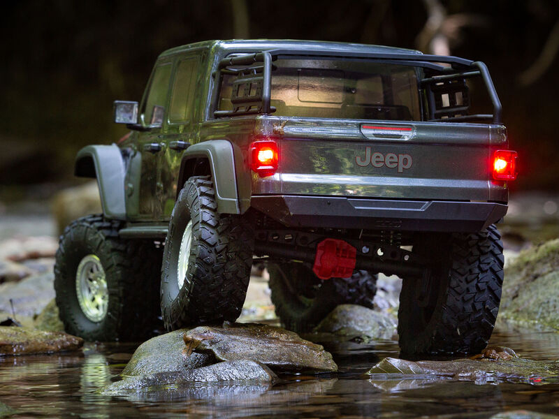 Axial 1/10 SCX10III Jeep JT Gladiator 4WD Rock Crawler RTR Grey-26