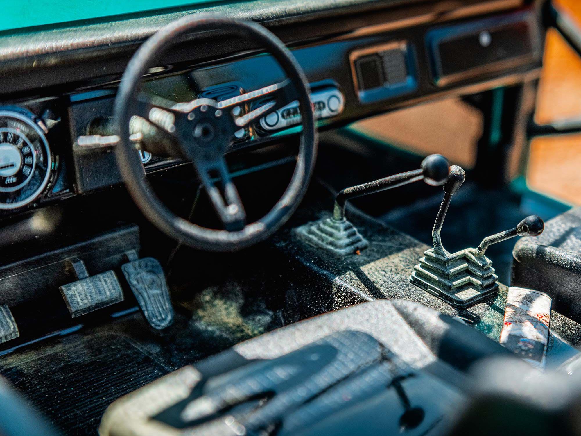 1/10 SCX10 III Early Ford Bronco 4WD Rock Crawler RTR Teal-22