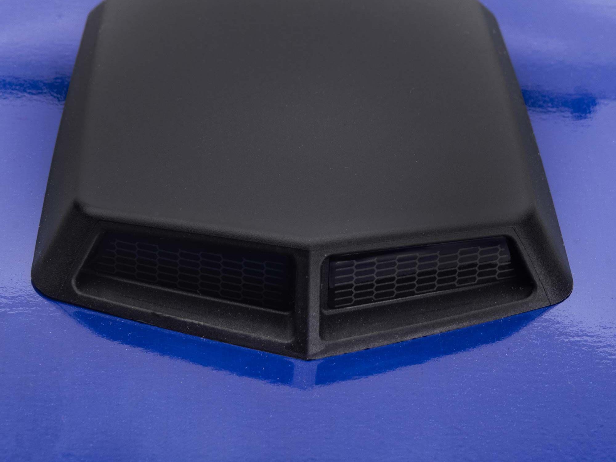 1/10 SCX10 III Early Ford Bronco 4WD RTR Rock Crawler White-5