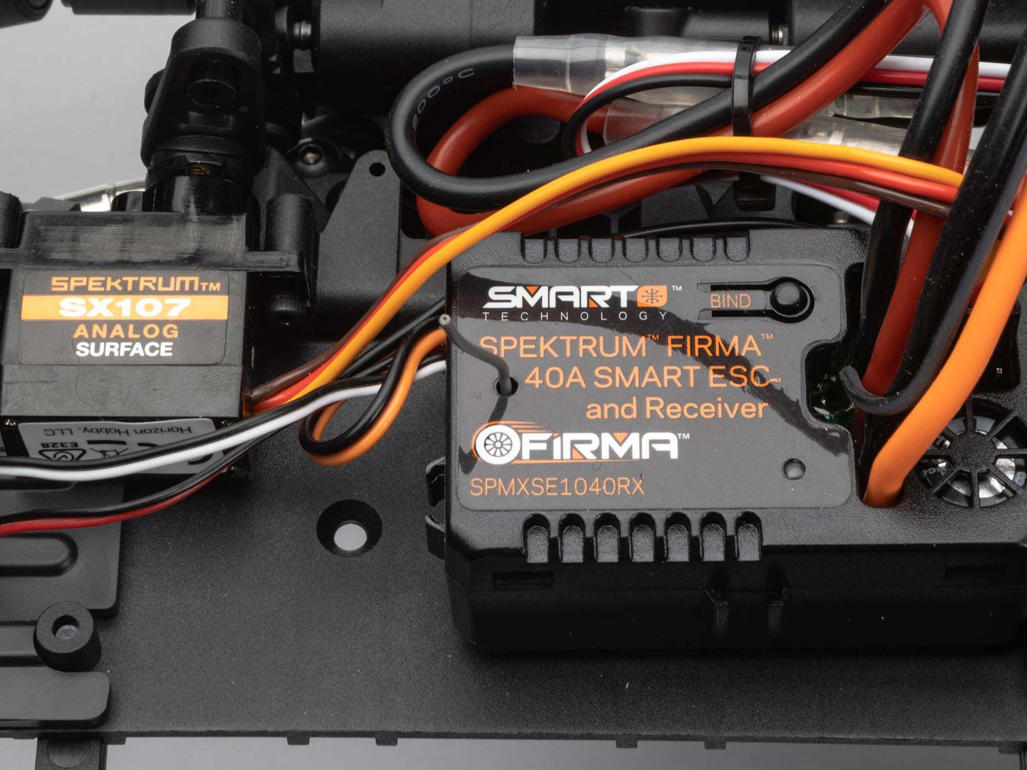 1/10 SCX10 III Early Ford Bronco 4WD RTR Rock Crawler White-15