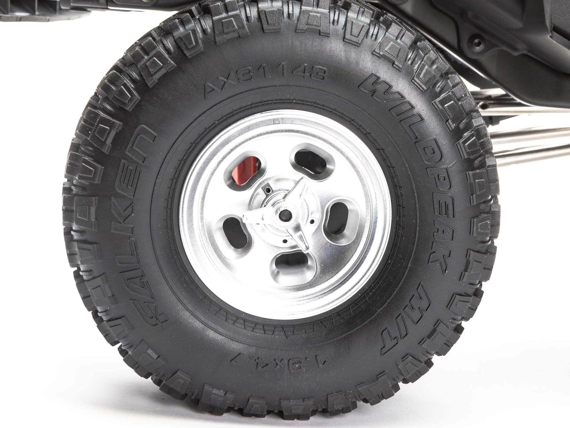 1/10 SCX10 III Early Ford Bronco 4WD RTR Rock Crawler White-18