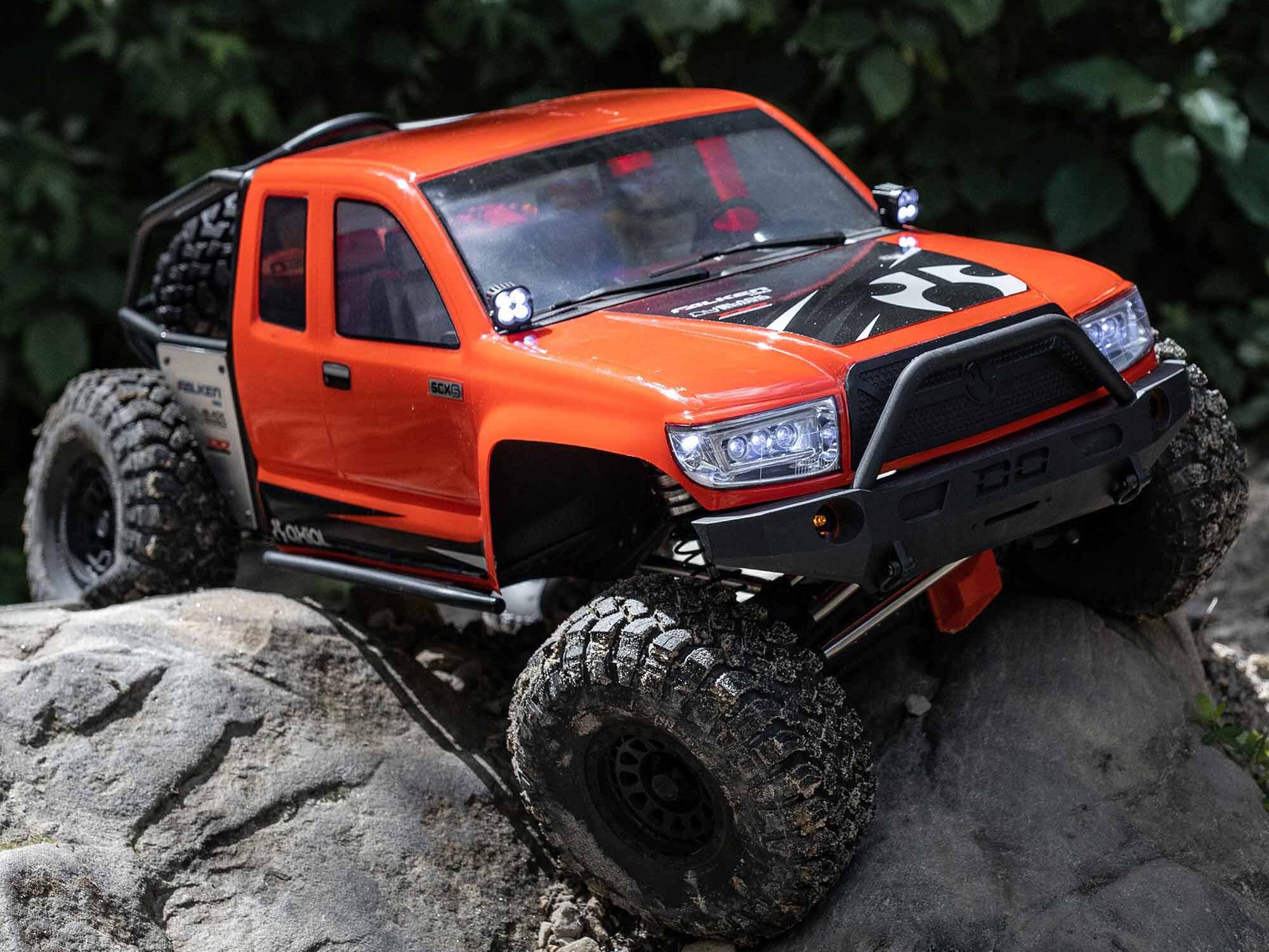 Axial 1/6 SCX6 Trail Honcho 4WD Rock Crawler RTR Red-32