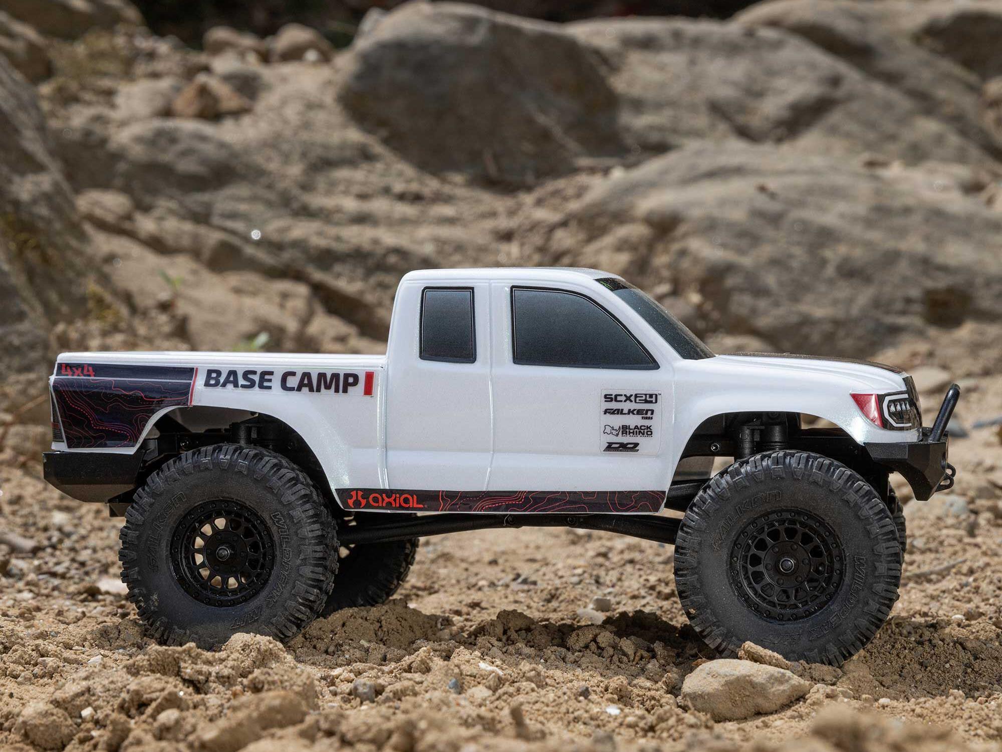 Axial SCX24 Base Camp 4WD Rock Crawler RTR White-27