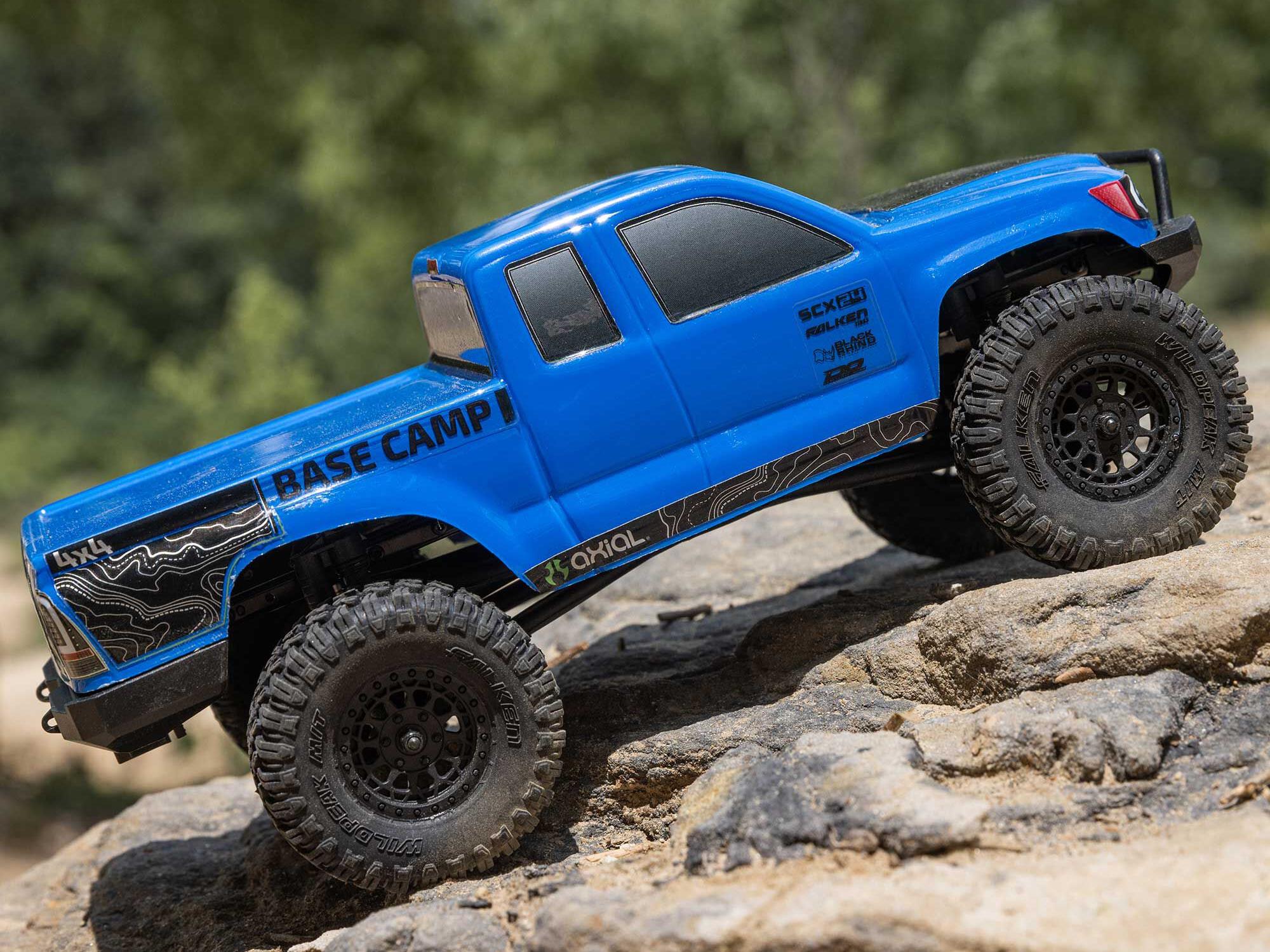 Axial SCX24 Base Camp 4WD Rock Crawler RTR Blue-30