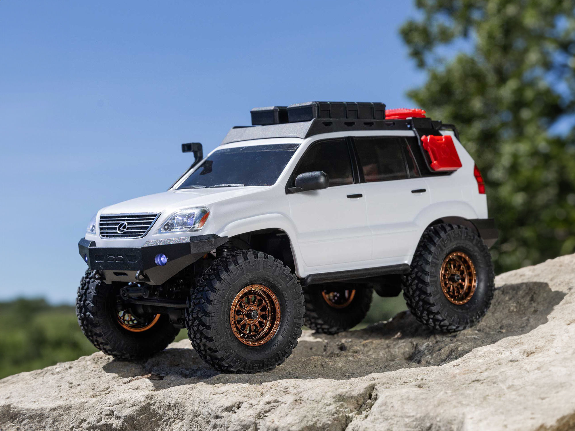 Axial 1/24 SCX24 Lexus GX 470 4x4 Rock Crawler RTR - White-24