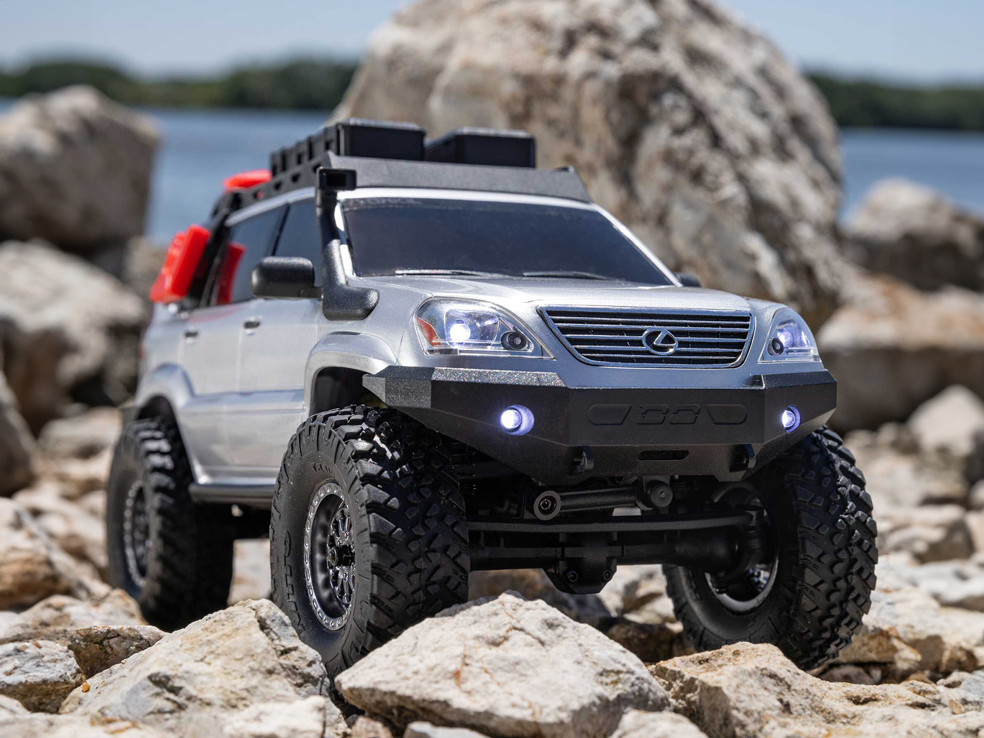 Axial 1/24 SCX24 Lexus GX 470 4x4 Rock Crawler RTR - Silver-22
