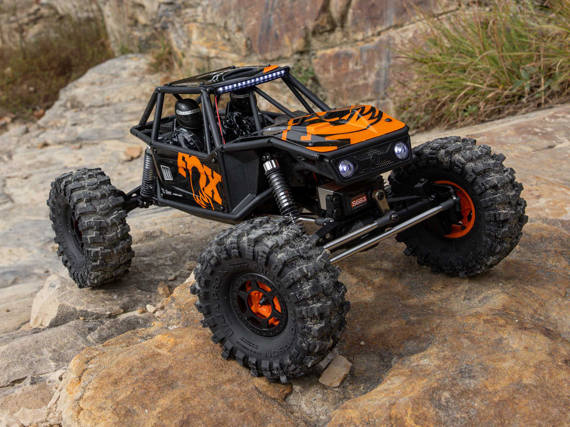 Axial 1/10 UTB10 Capra 1.9 4WS 4X4 RTR - Orange-30