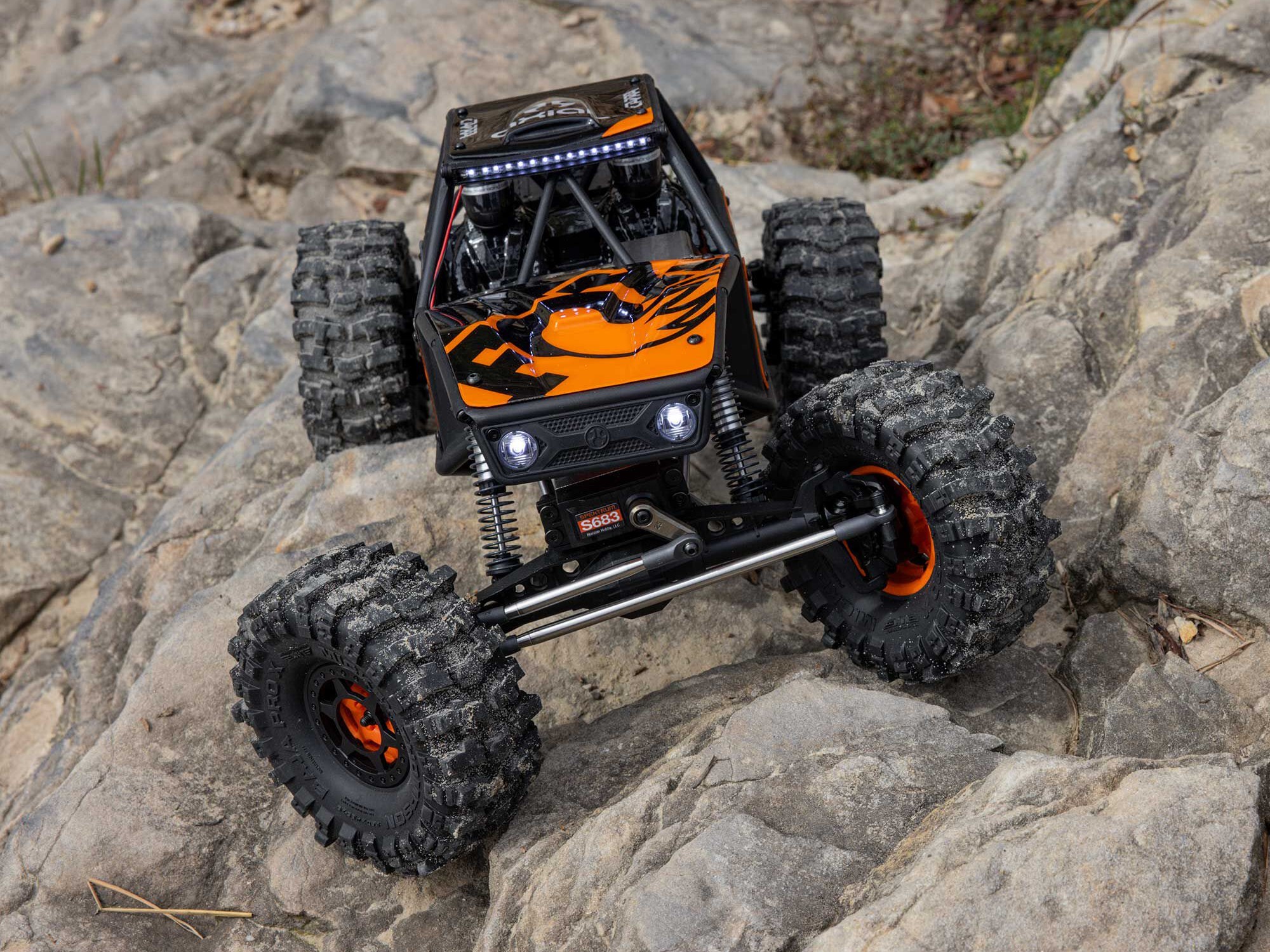 Axial 1/10 UTB10 Capra 1.9 4WS 4X4 RTR - Orange-33