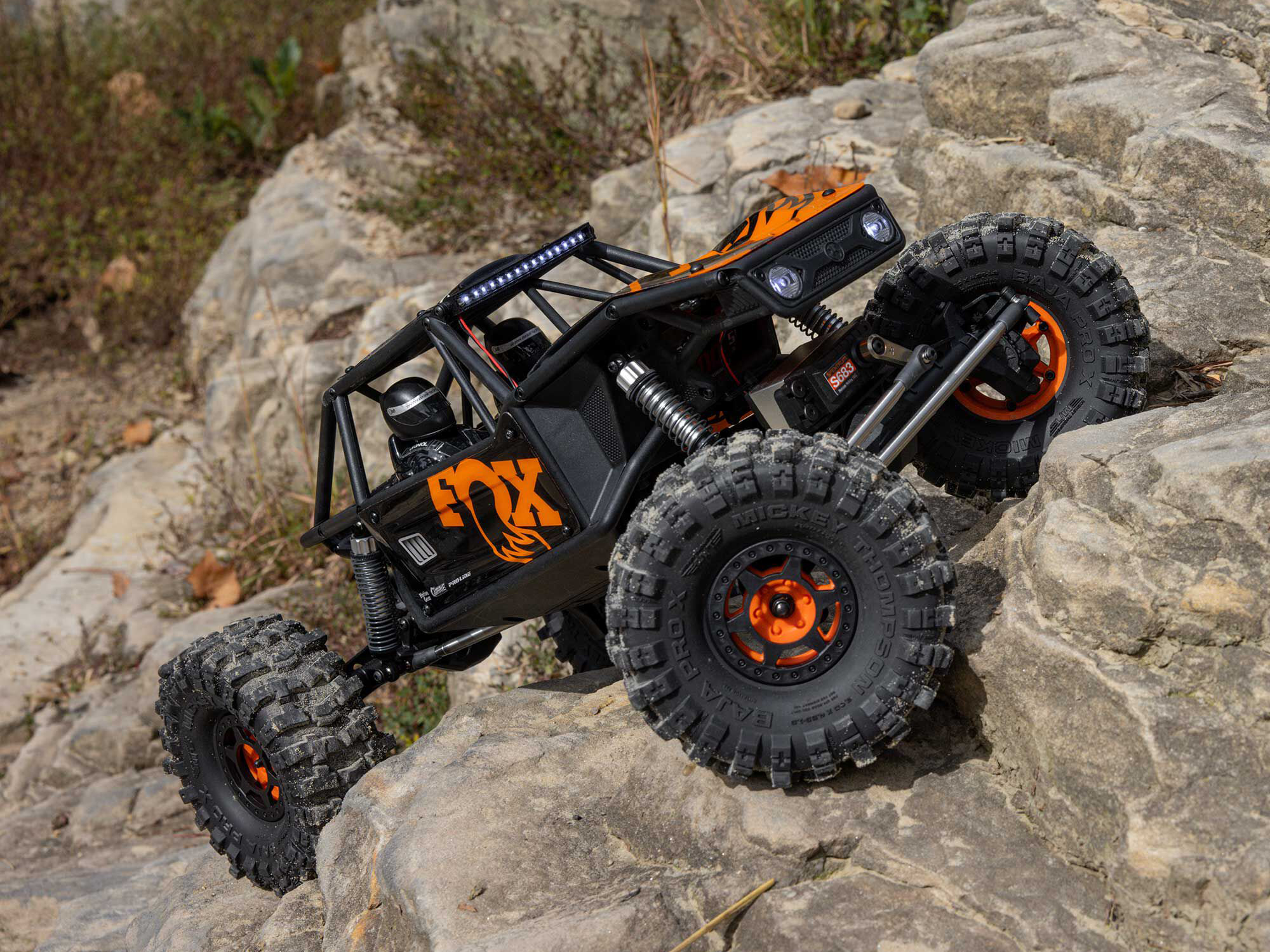 Axial 1/10 UTB10 Capra 1.9 4WS 4X4 RTR - Orange-34