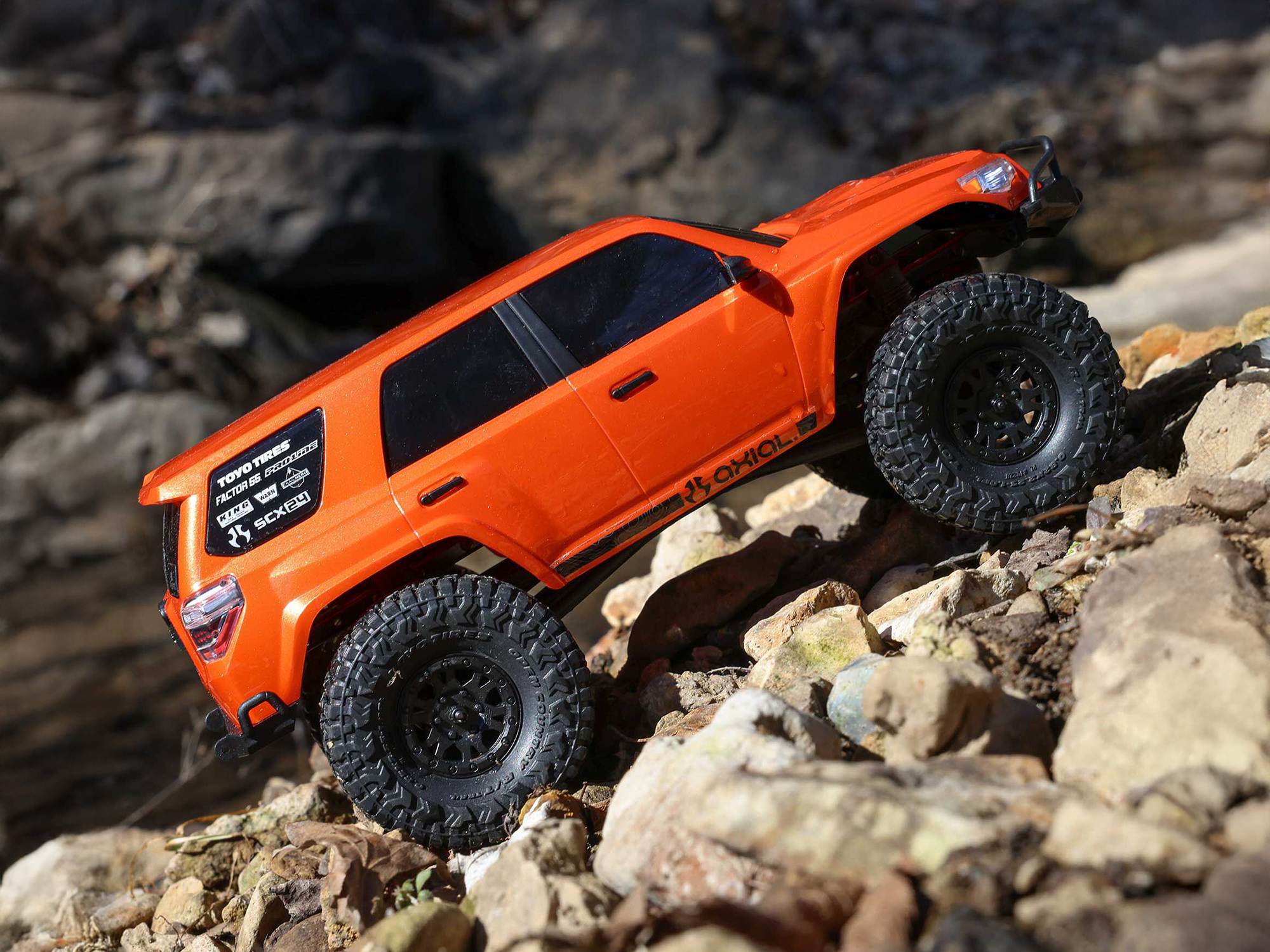 1/24 SCX24 Toyota 4Runner 4X4 Rock Crawler RTR Orange-19
