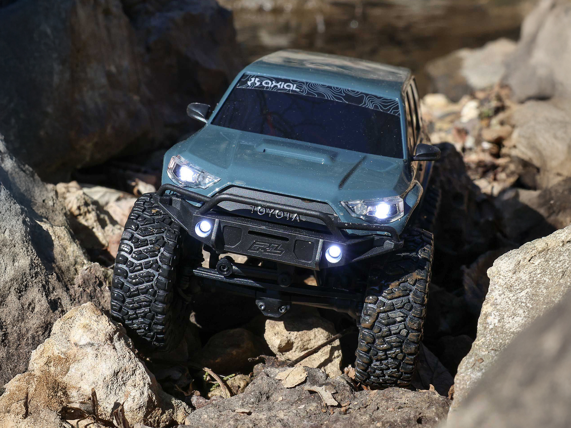Axial 1/24 SCX24 Toyota 4Runner 4x4 RTR Brushed Rock Crawler - Grey-19