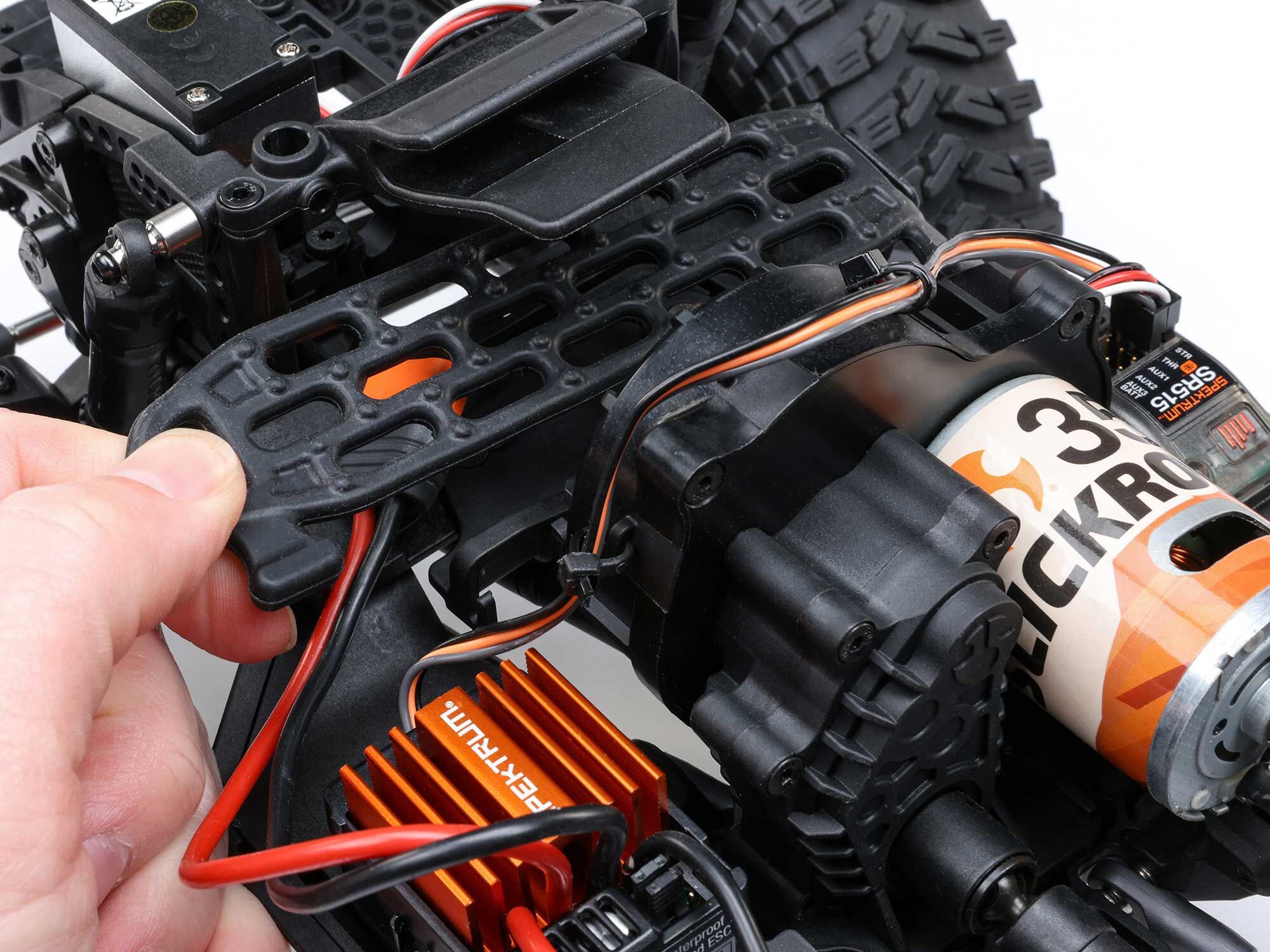 1/10 SCX10 III Coyote 4X4 RTR Brushed Rock Crawler, Silver-15