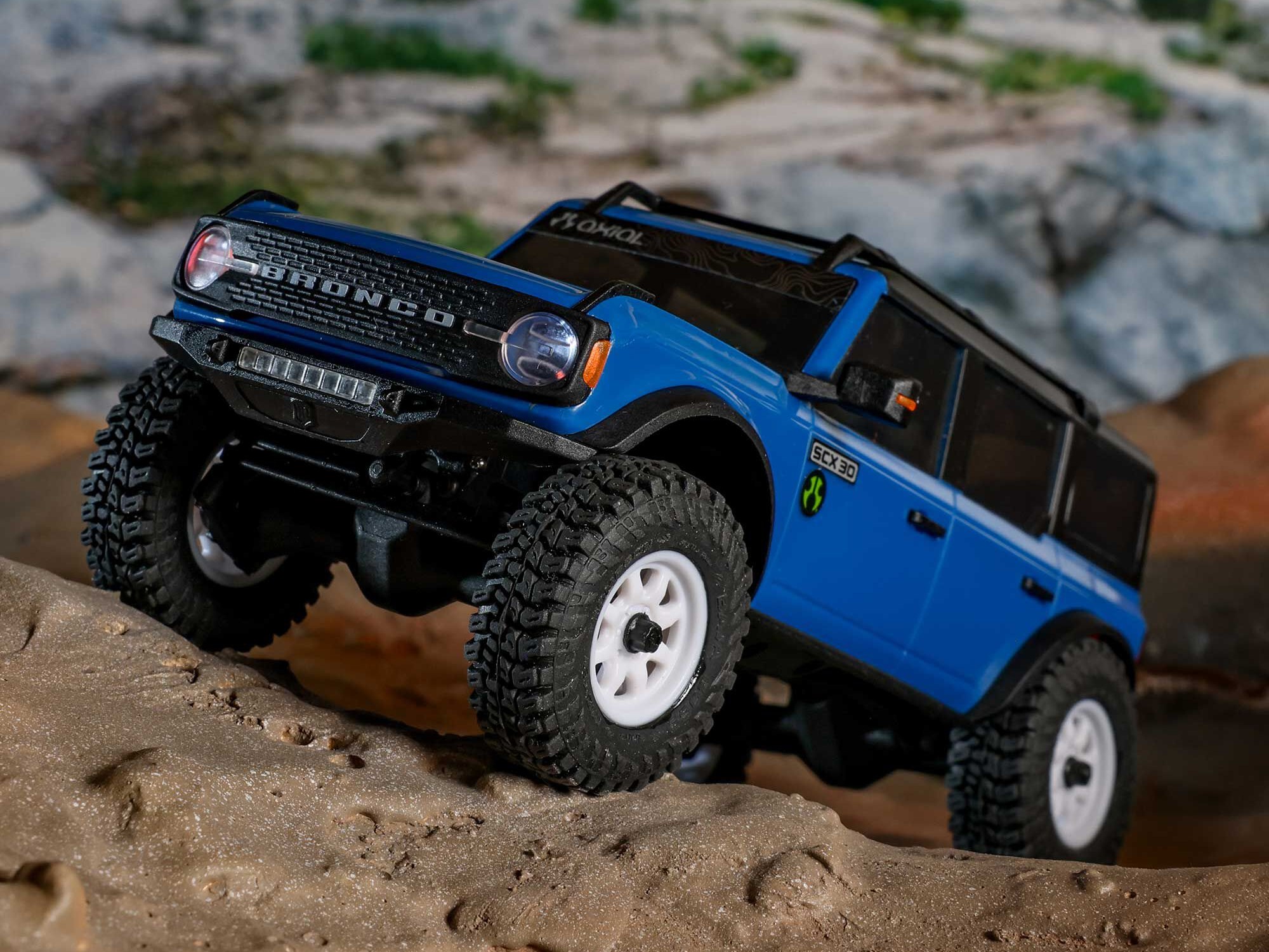 1/30 SCX30 Ford Bronco 4X4 RTR Rock Crawler Blue-27
