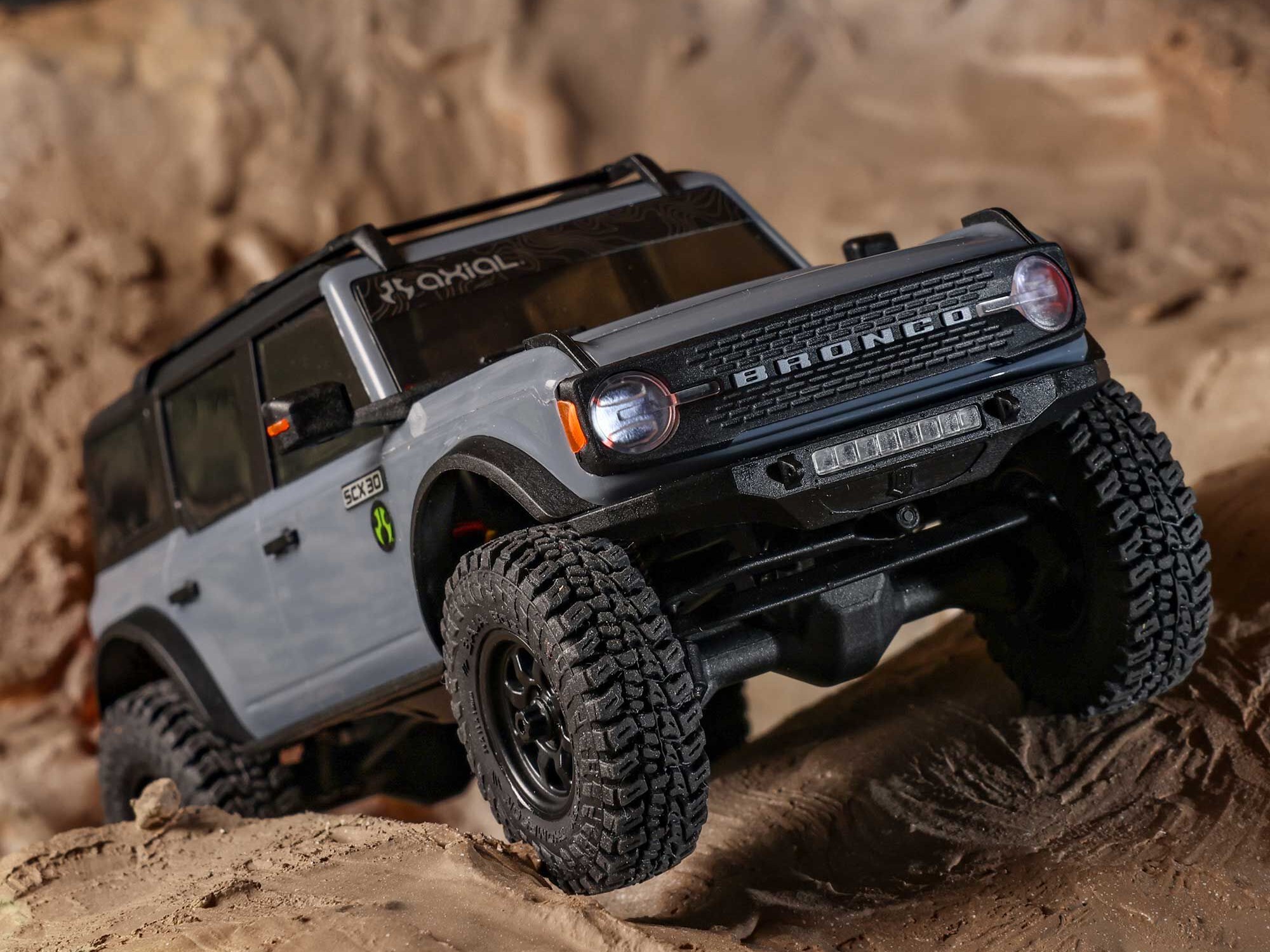 1/30 SCX30 Ford Bronco 4X4 RTR Rock Crawler Grey-24