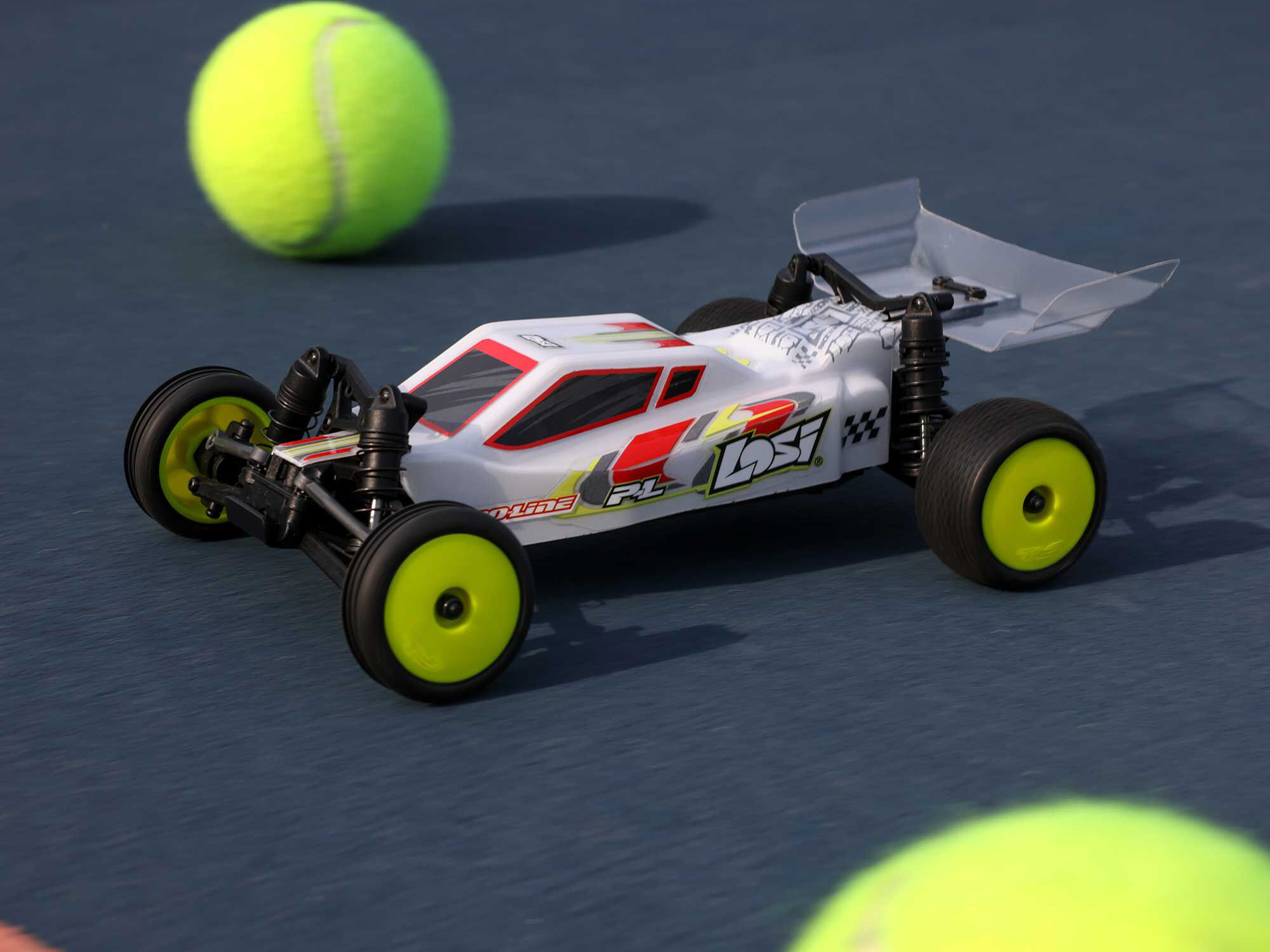 Losi Micro-B 2WD Buggy RTR White 1:24-31