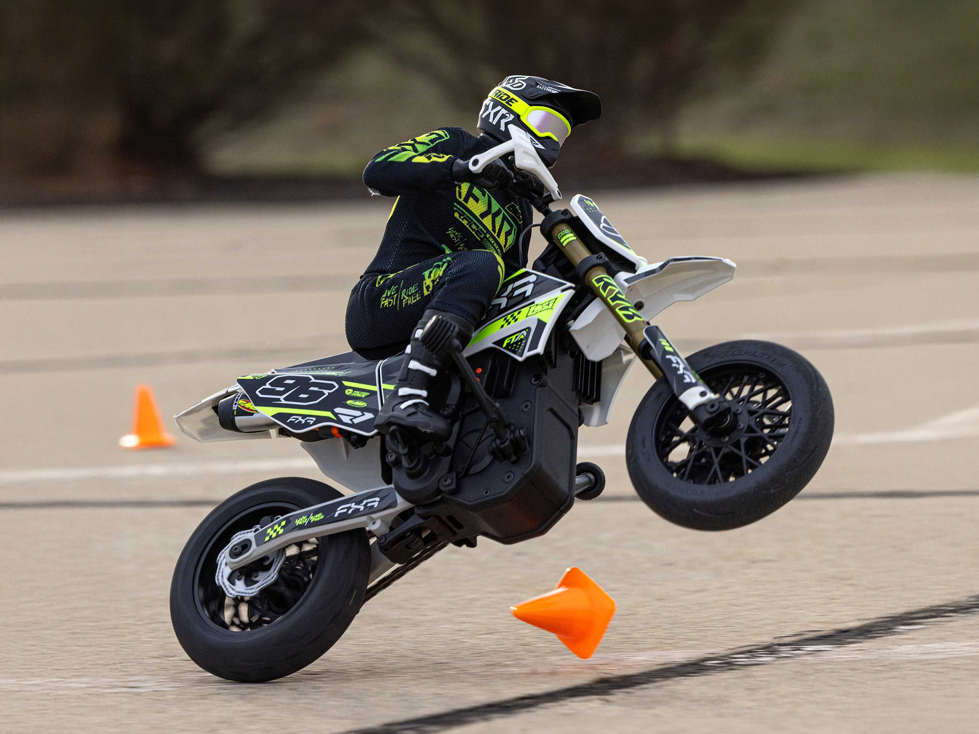 Losi 1/4 Promoto-SM FXR Supermoto Motorcycle RTR Basic - White-34